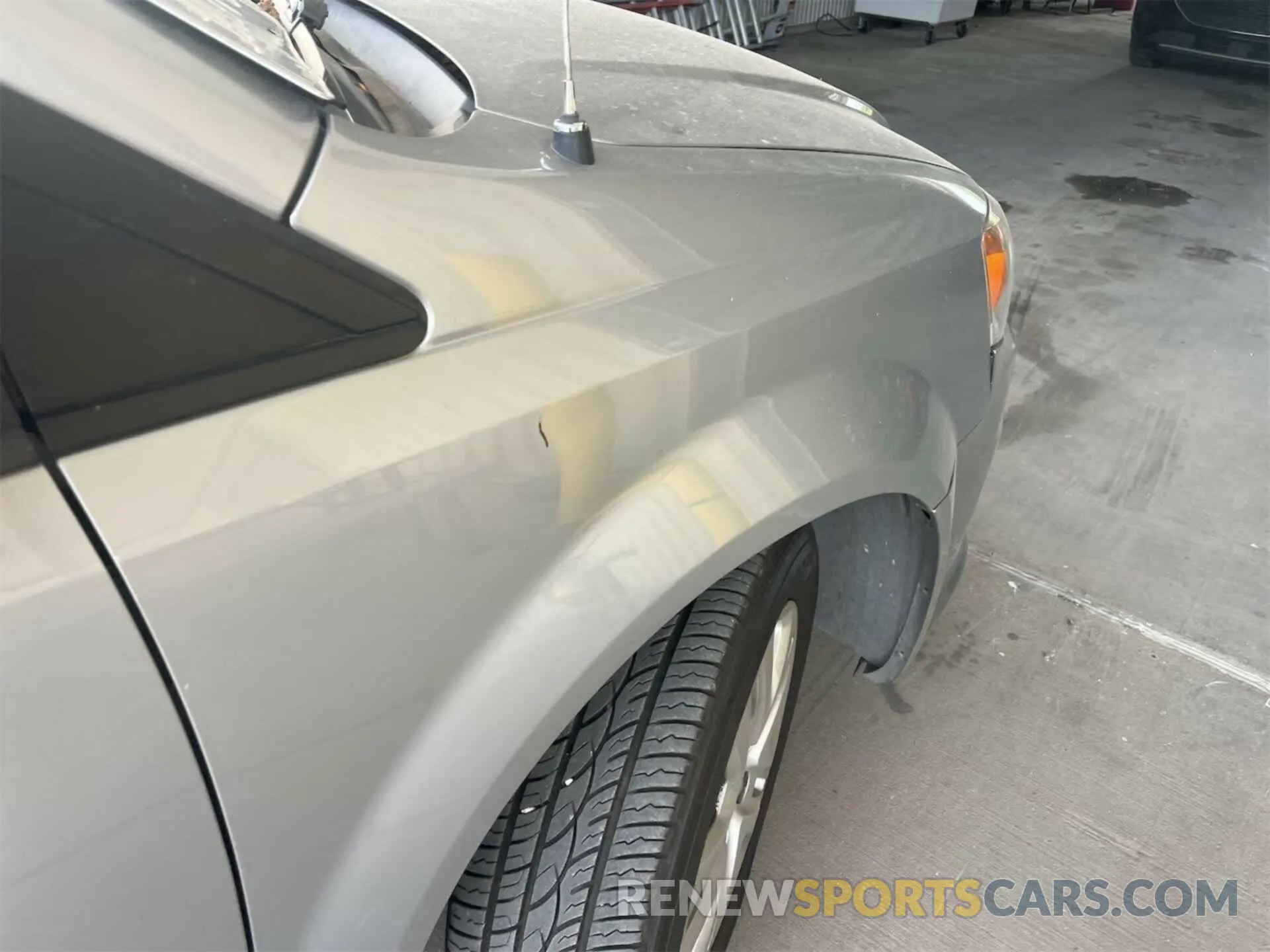 3 Photograph of a damaged car 2C4RDGBG9KR501654 DODGE GRAND CARAVAN 2019