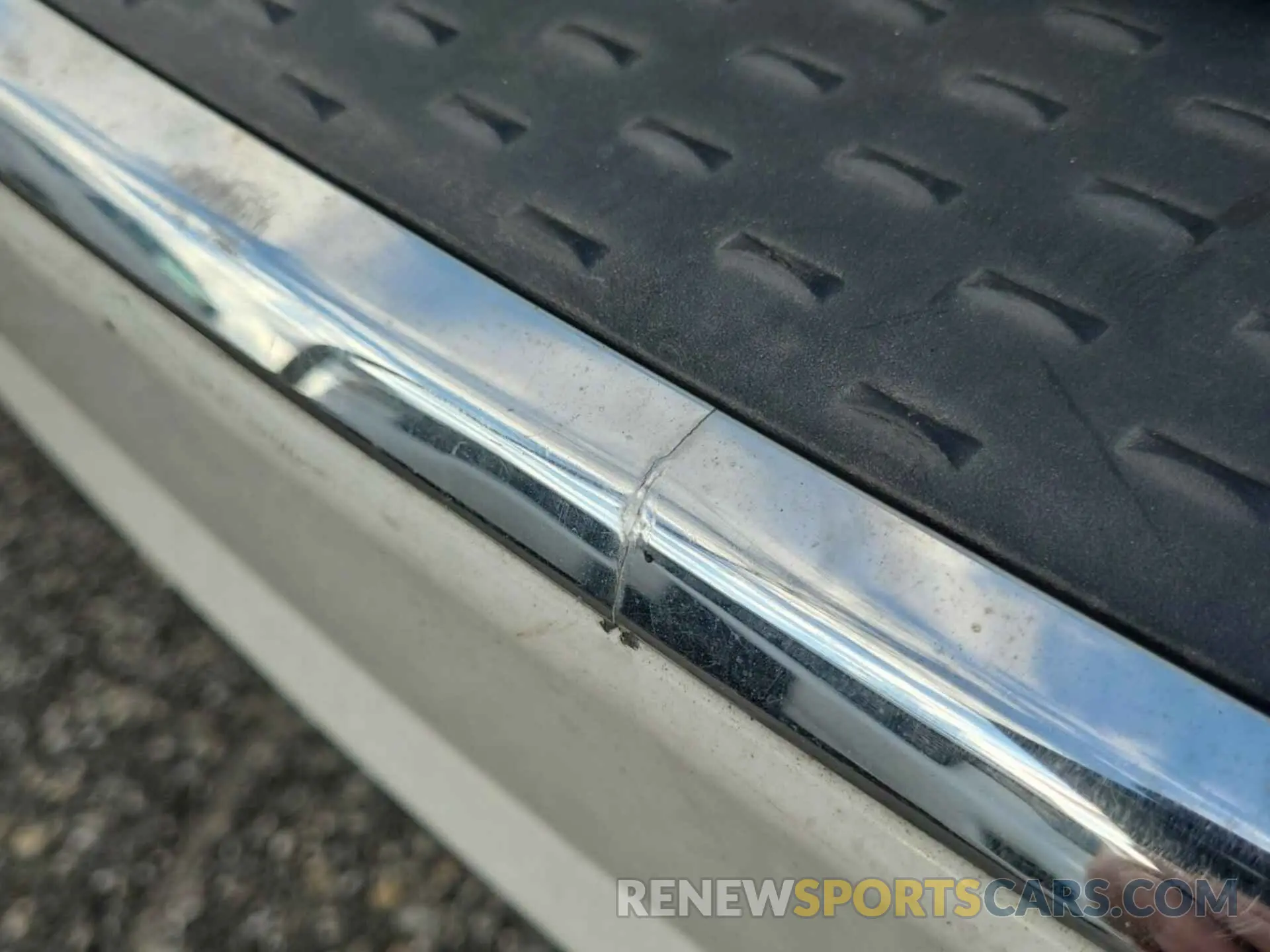 10 Photograph of a damaged car 2C4RDGBG9KR579464 DODGE GRAND CARAVAN 2019