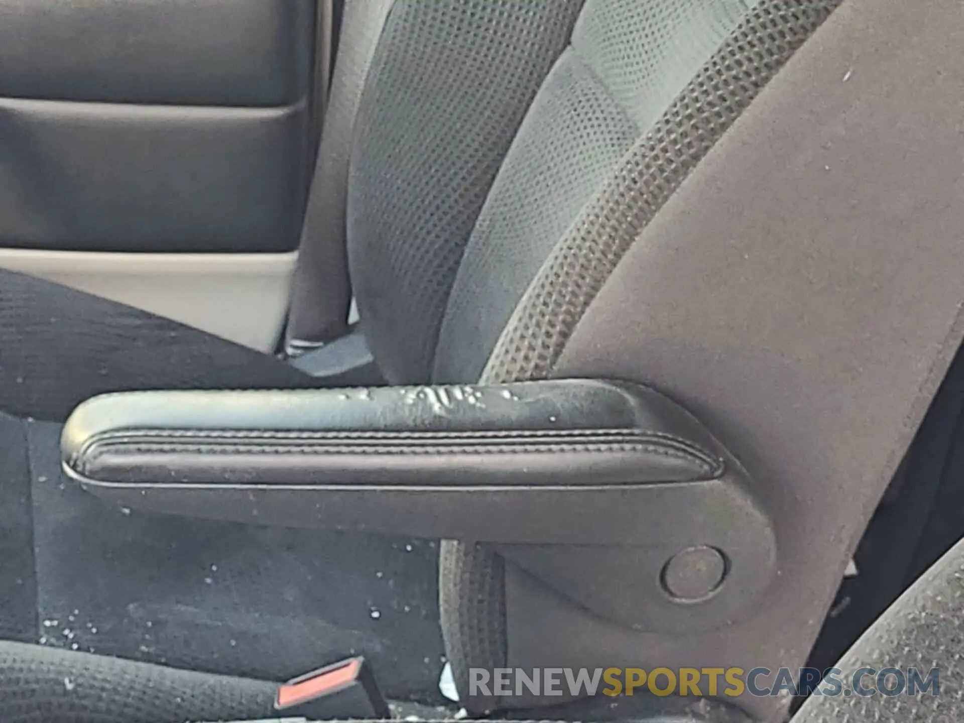 15 Photograph of a damaged car 2C4RDGBG9KR579464 DODGE GRAND CARAVAN 2019