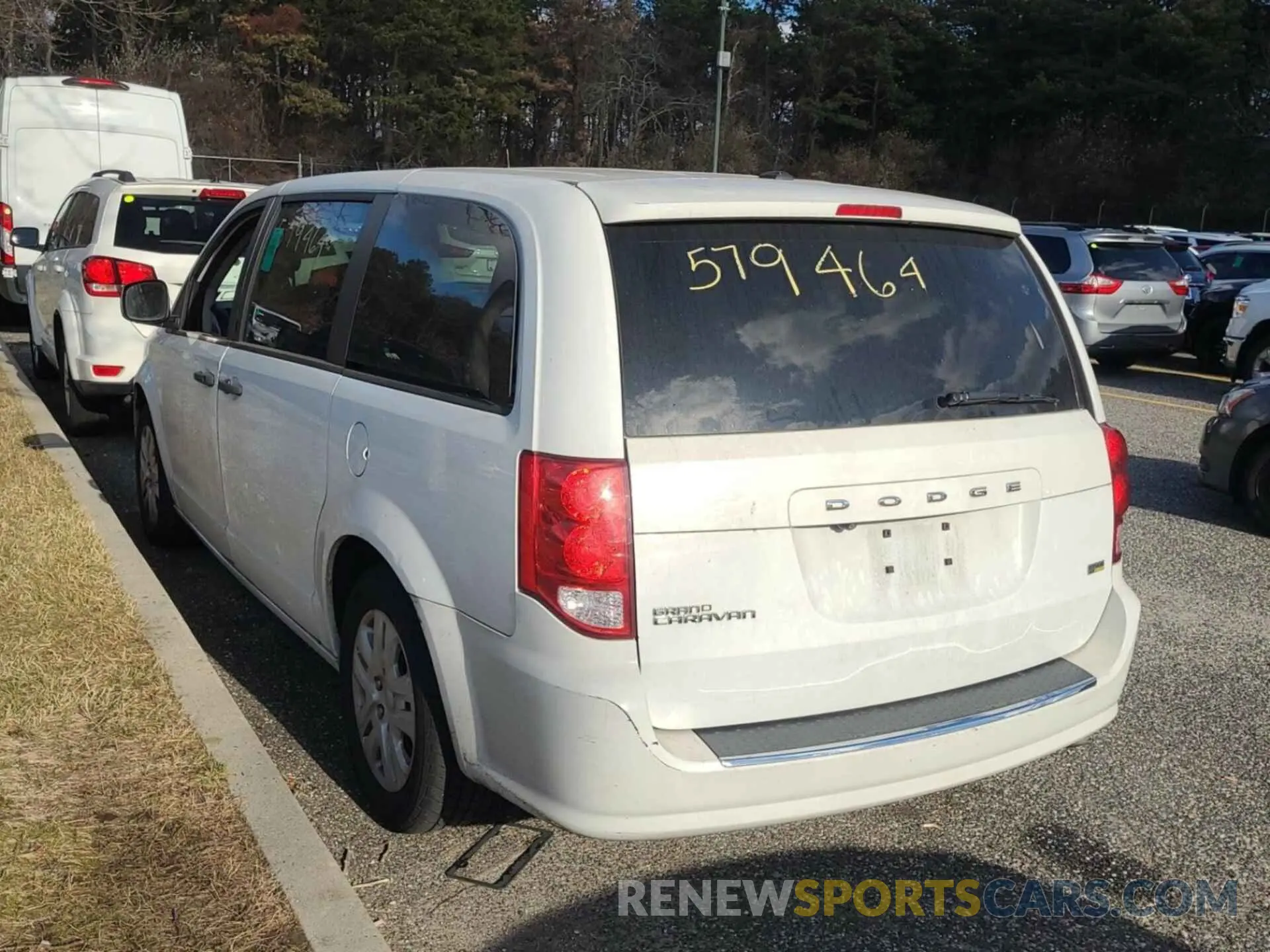 3 Photograph of a damaged car 2C4RDGBG9KR579464 DODGE GRAND CARAVAN 2019