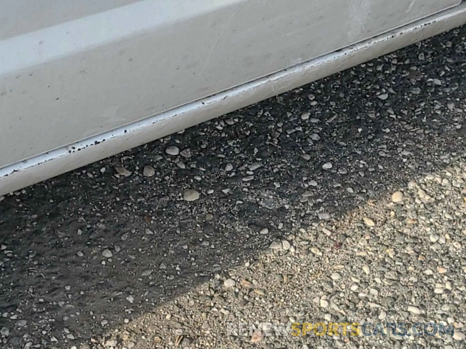 5 Photograph of a damaged car 2C4RDGBG9KR579464 DODGE GRAND CARAVAN 2019