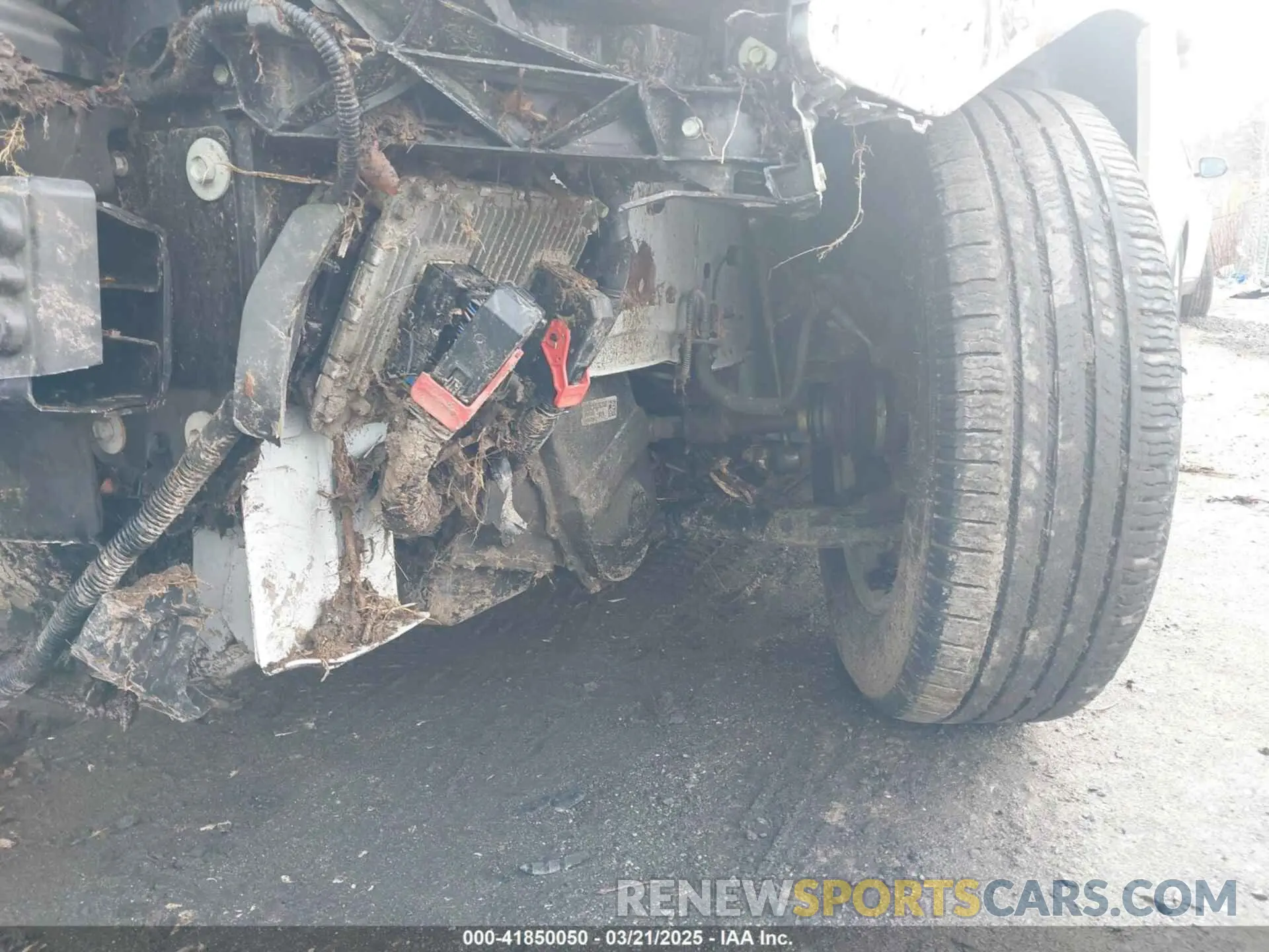 18 Photograph of a damaged car 2C4RDGBGXKR608275 DODGE GRAND CARAVAN 2019