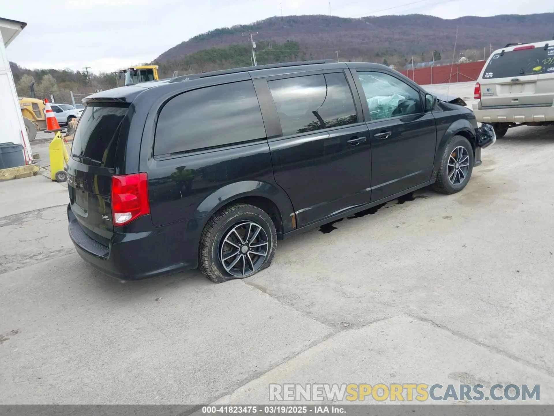 4 Фотография поврежденного автомобиля 2C4RDGCG0KR547100 DODGE GRAND CARAVAN 2019