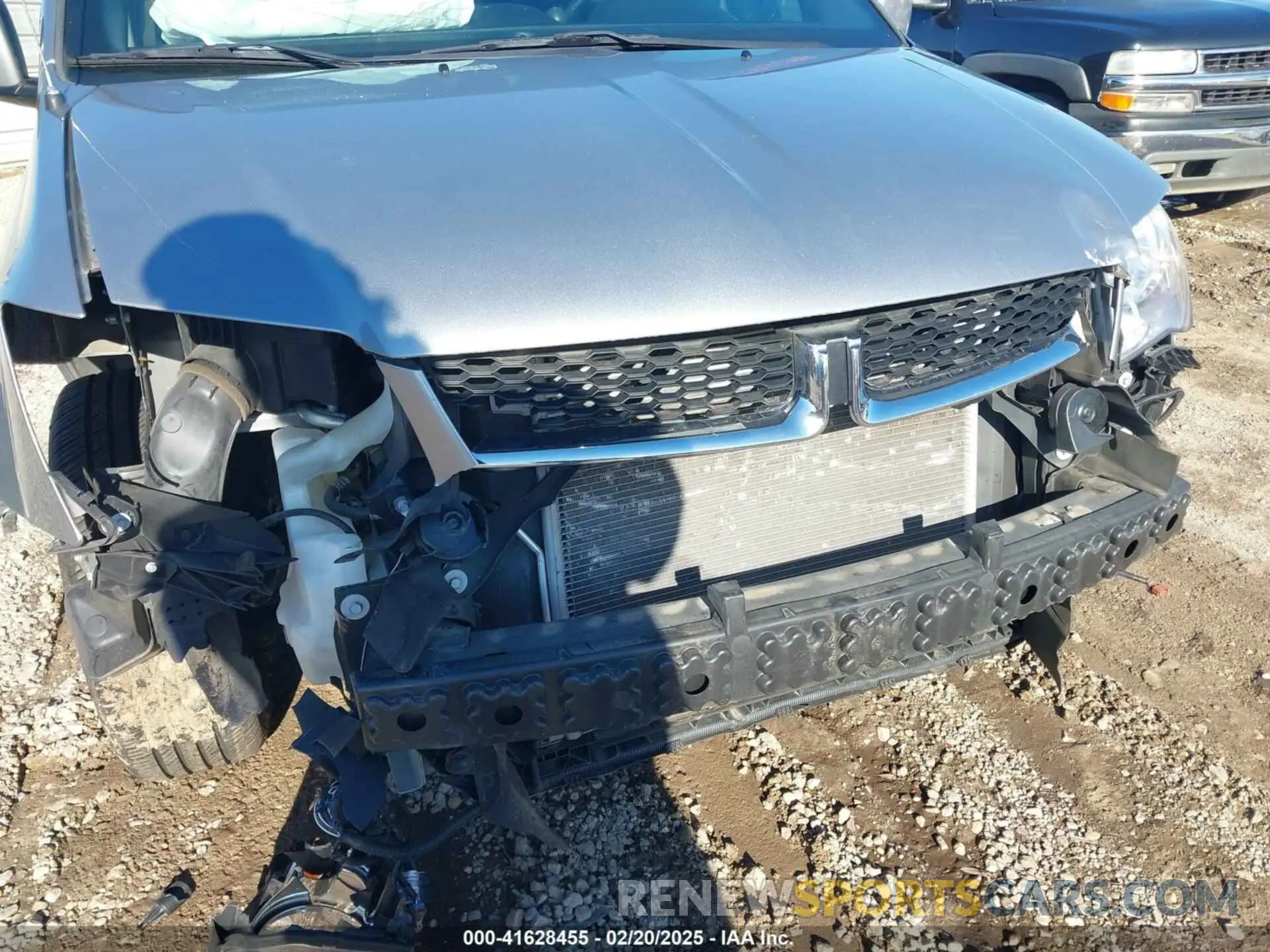 6 Photograph of a damaged car 2C4RDGCG0KR563751 DODGE GRAND CARAVAN 2019