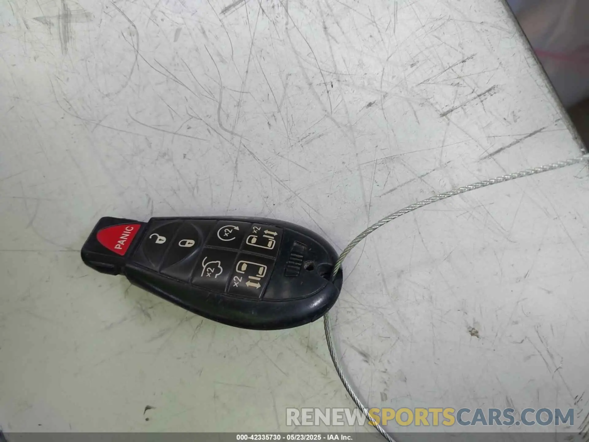 11 Photograph of a damaged car 2C4RDGCG0KR755087 DODGE GRAND CARAVAN 2019