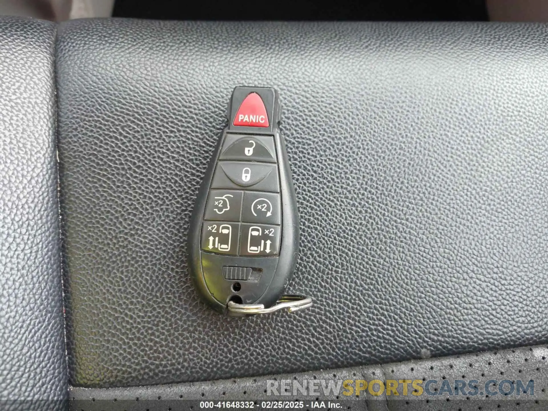 11 Photograph of a damaged car 2C4RDGCG0KR786940 DODGE GRAND CARAVAN 2019