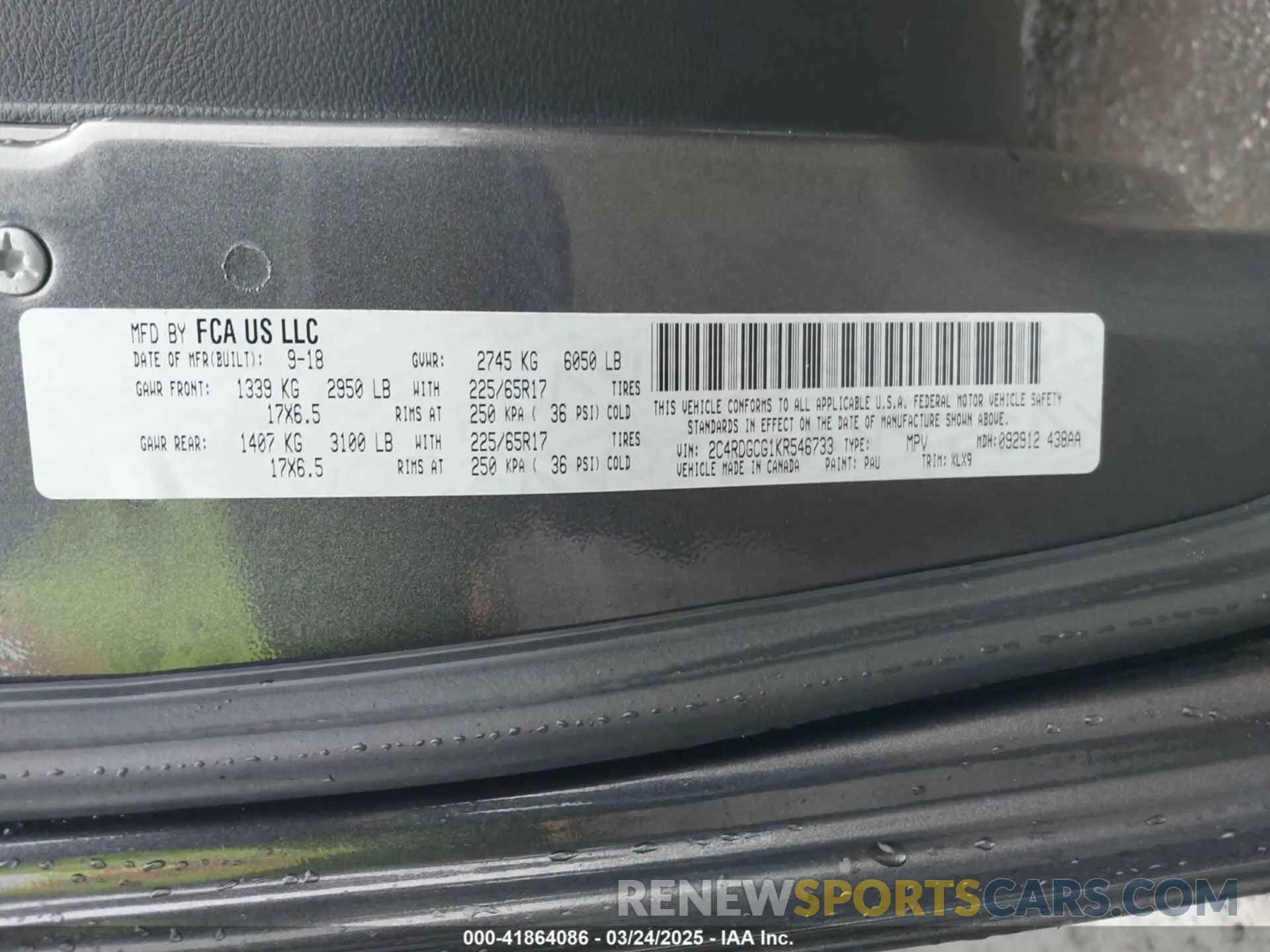 9 Photograph of a damaged car 2C4RDGCG1KR546733 DODGE GRAND CARAVAN 2019