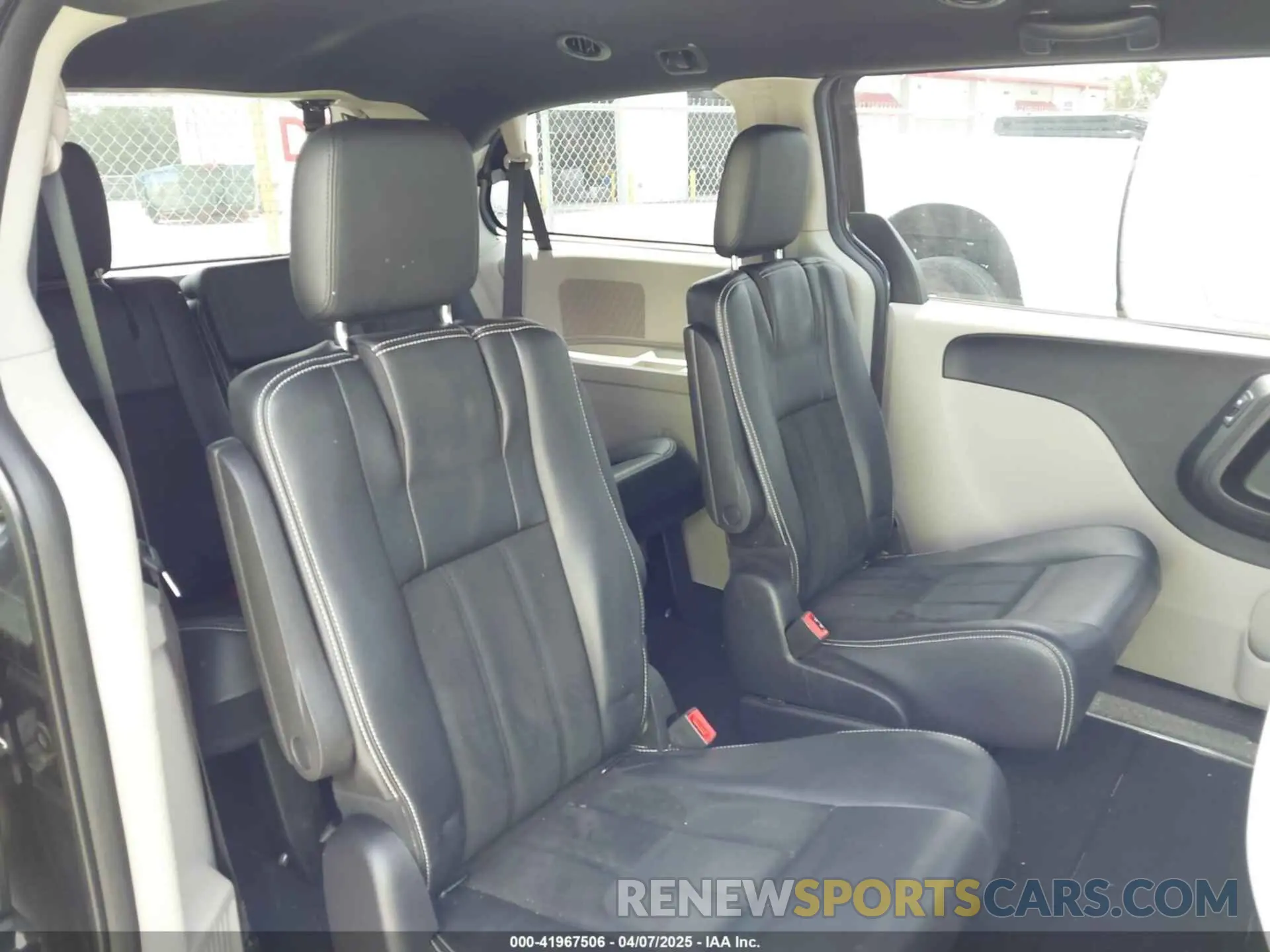 8 Фотография поврежденного автомобиля 2C4RDGCG1KR758127 DODGE GRAND CARAVAN 2019