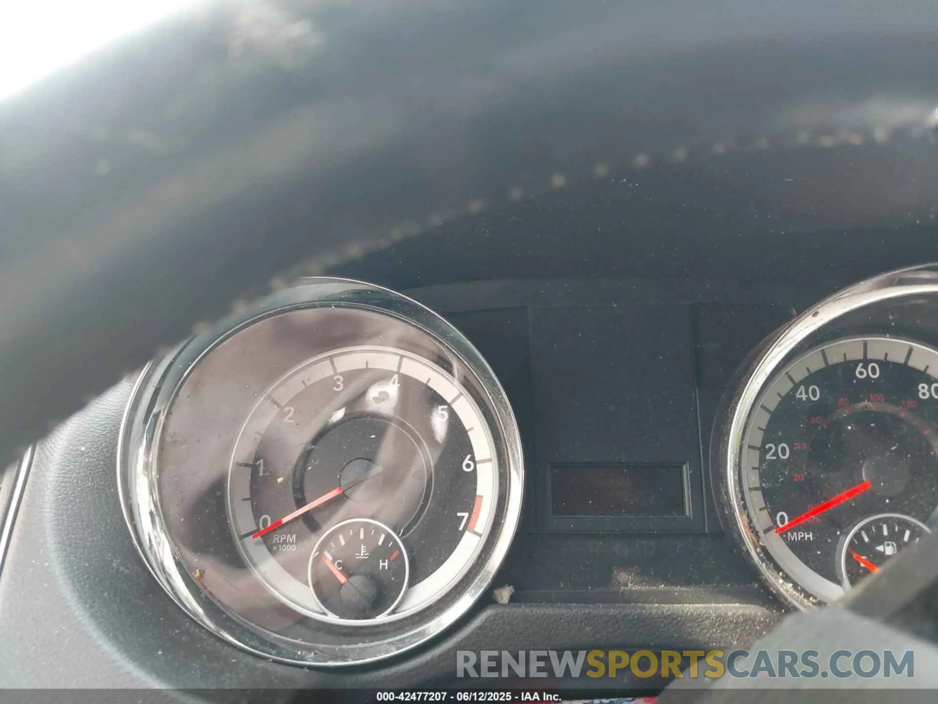 7 Photograph of a damaged car 2C4RDGCG2KR726173 DODGE GRAND CARAVAN 2019