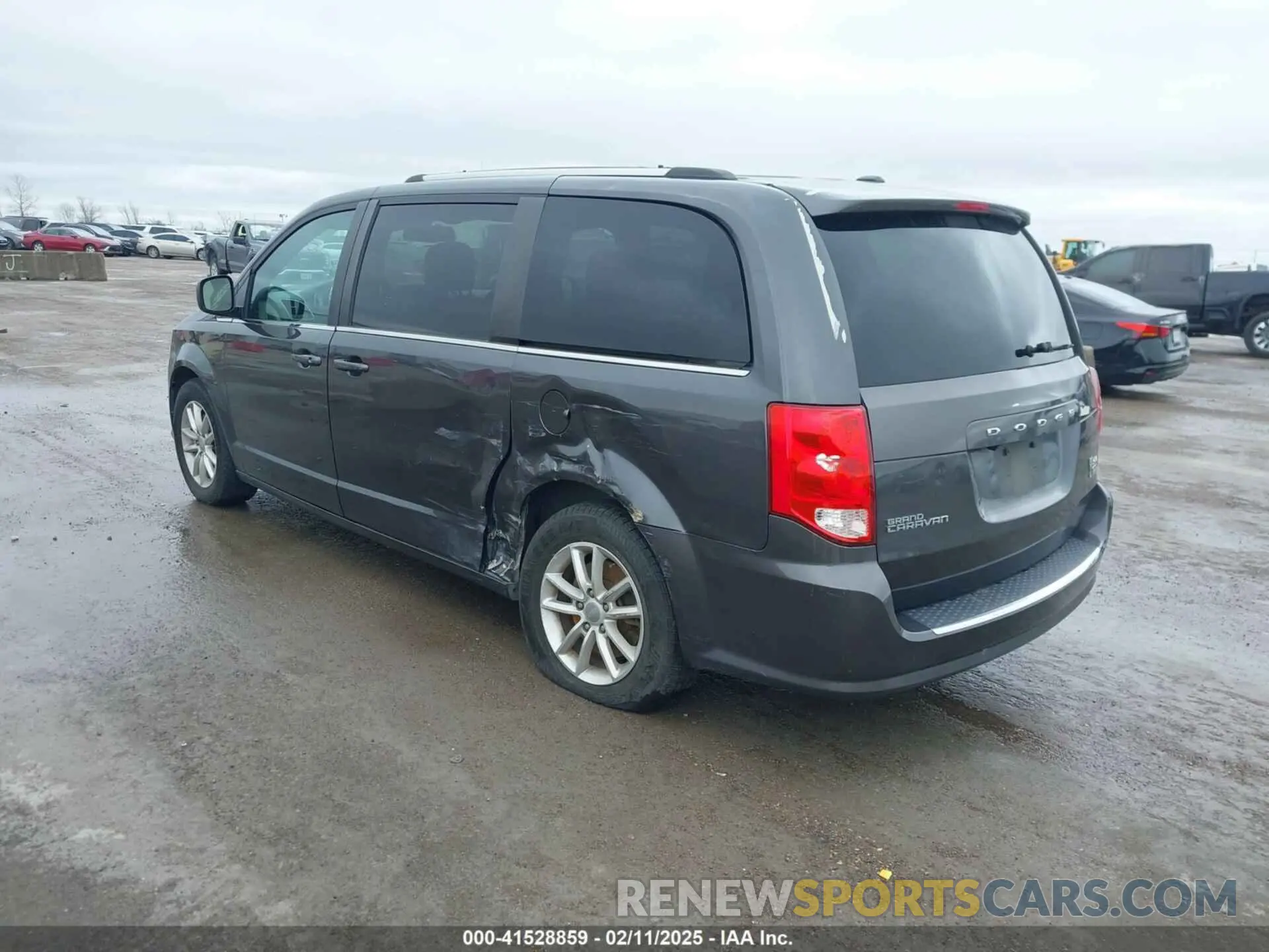 6 Photograph of a damaged car 2C4RDGCG3KR543221 DODGE GRAND CARAVAN 2019