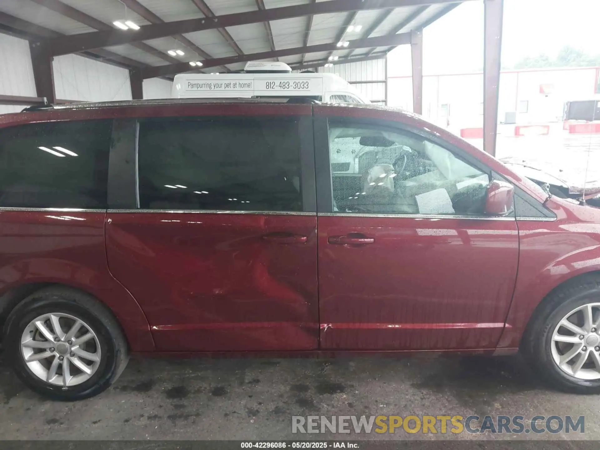 14 Photograph of a damaged car 2C4RDGCG3KR586215 DODGE GRAND CARAVAN 2019