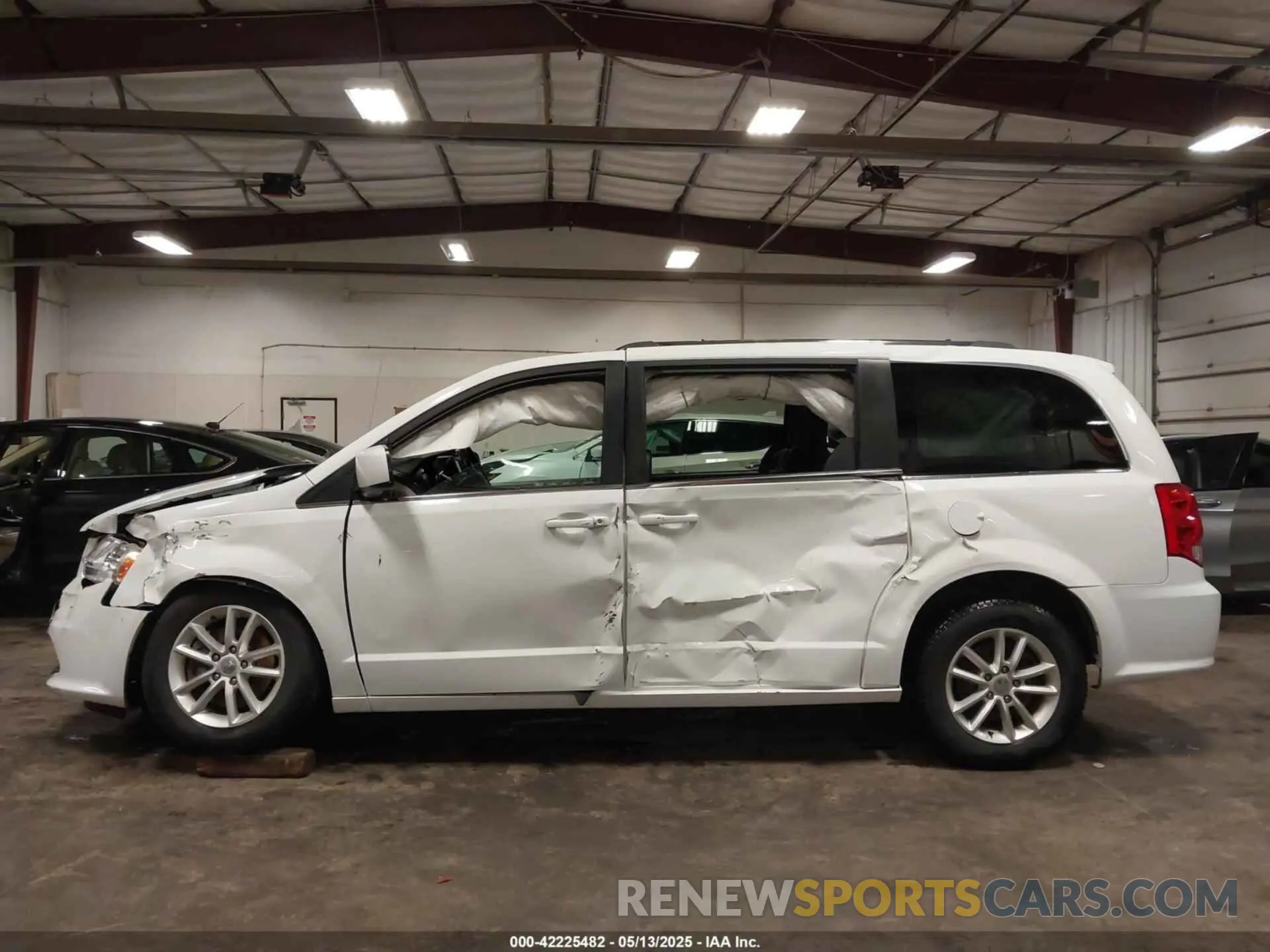 15 Фотография поврежденного автомобиля 2C4RDGCG4KR601546 DODGE GRAND CARAVAN 2019