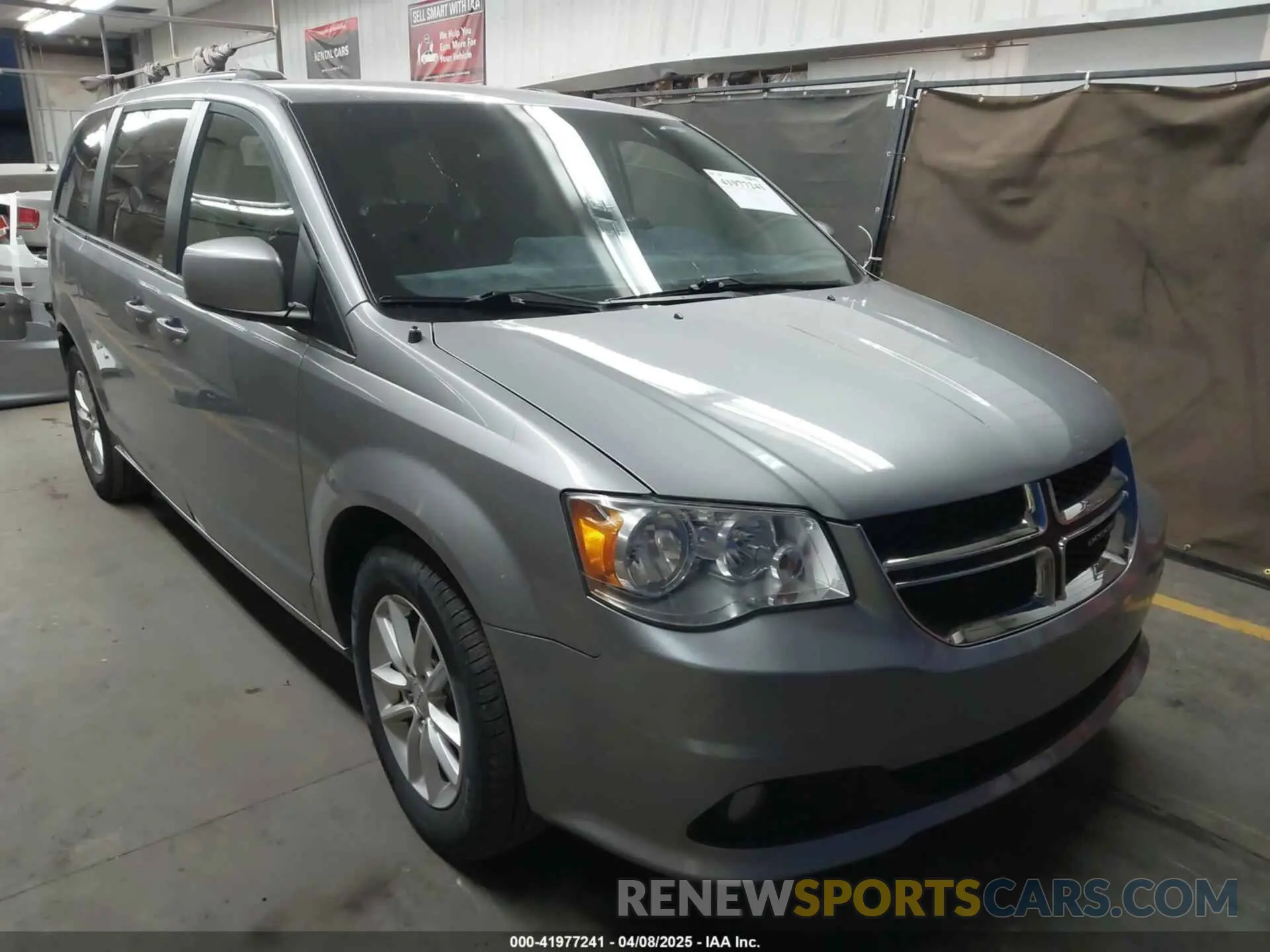 1 Фотография поврежденного автомобиля 2C4RDGCG4KR748305 DODGE GRAND CARAVAN 2019