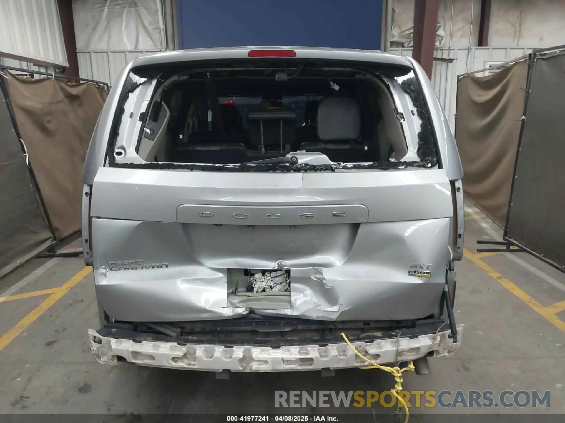 17 Фотография поврежденного автомобиля 2C4RDGCG4KR748305 DODGE GRAND CARAVAN 2019