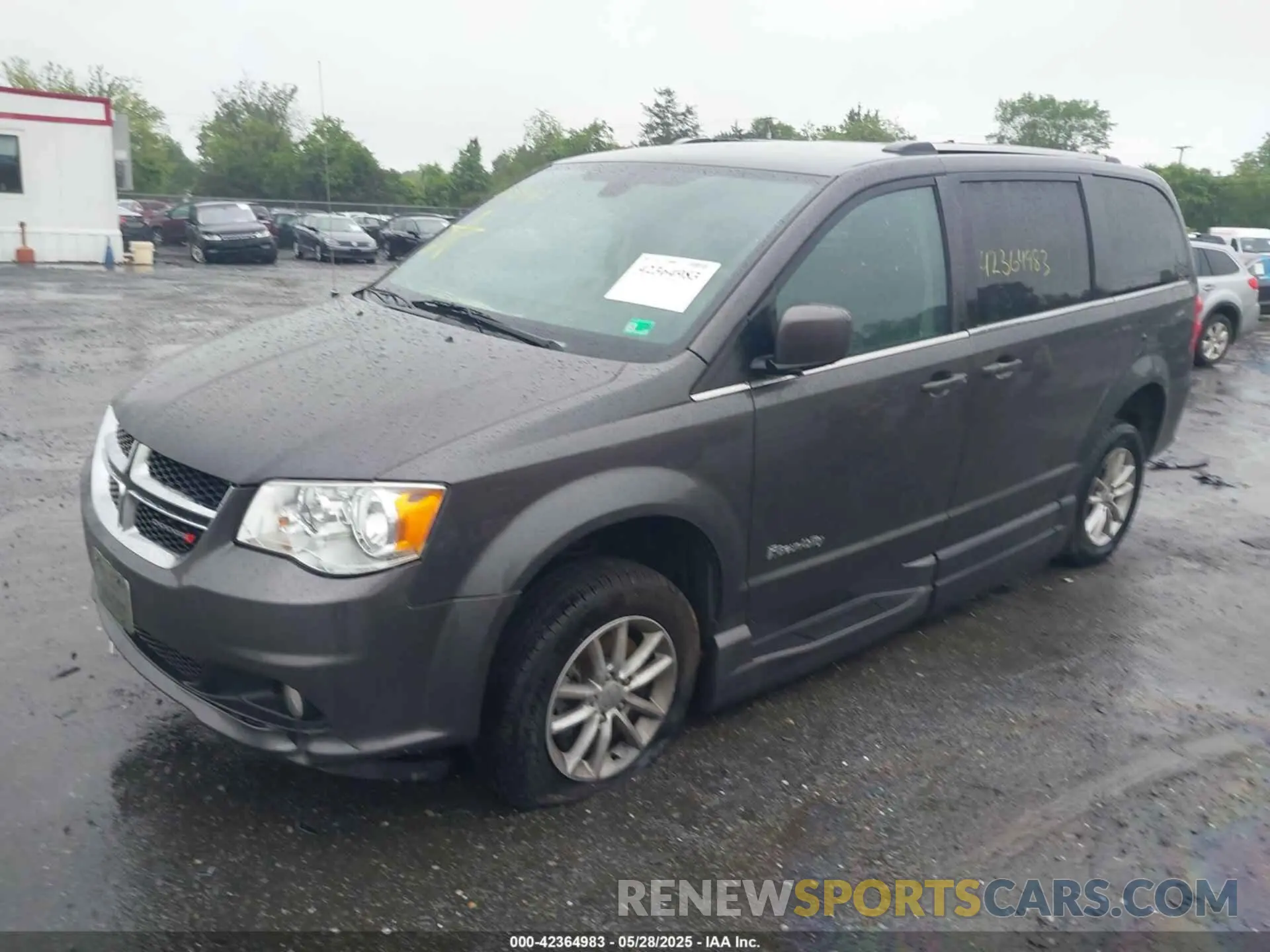 2 Фотография поврежденного автомобиля 2C4RDGCG4KR759420 DODGE GRAND CARAVAN 2019