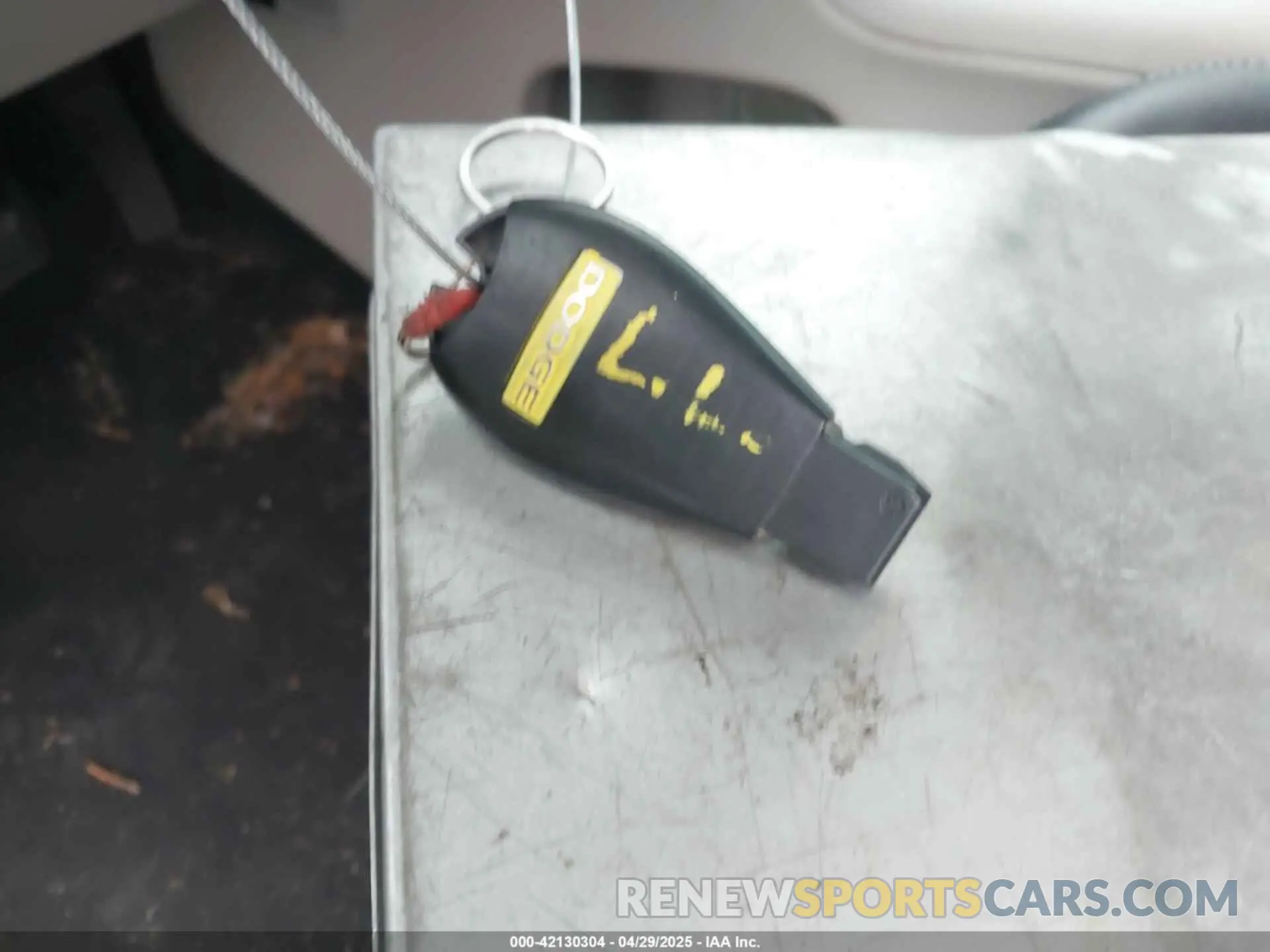 11 Photograph of a damaged car 2C4RDGCG5KR647015 DODGE GRAND CARAVAN 2019