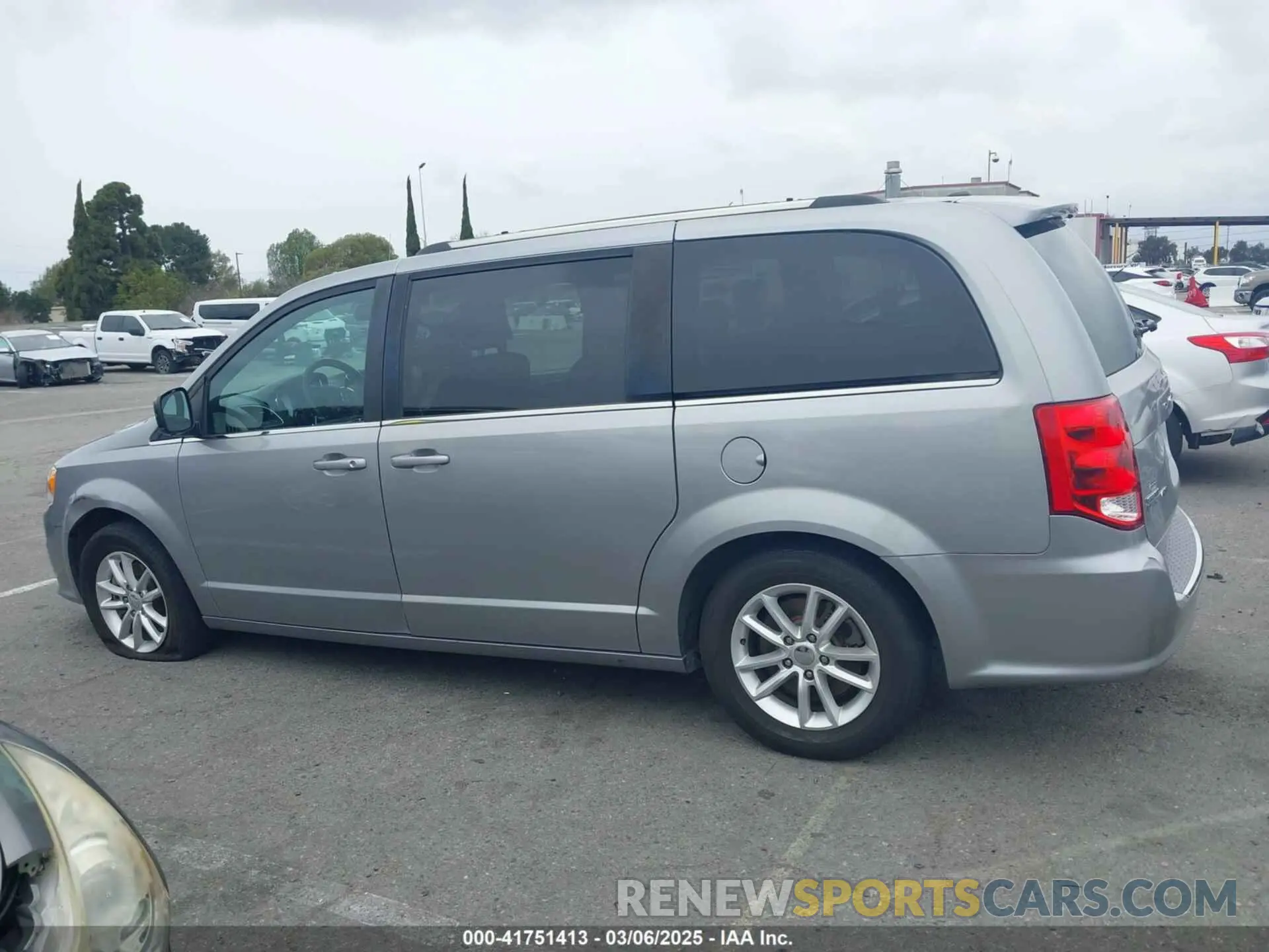 14 Фотография поврежденного автомобиля 2C4RDGCG6KR517244 DODGE GRAND CARAVAN 2019