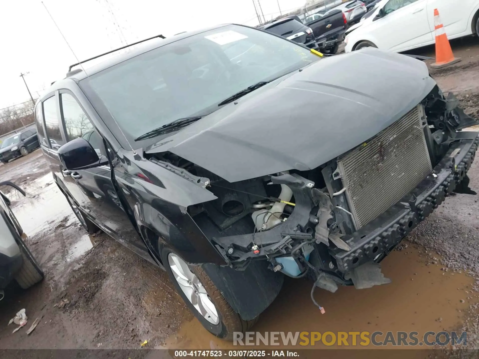 1 Фотография поврежденного автомобиля 2C4RDGCG7KR739422 DODGE GRAND CARAVAN 2019