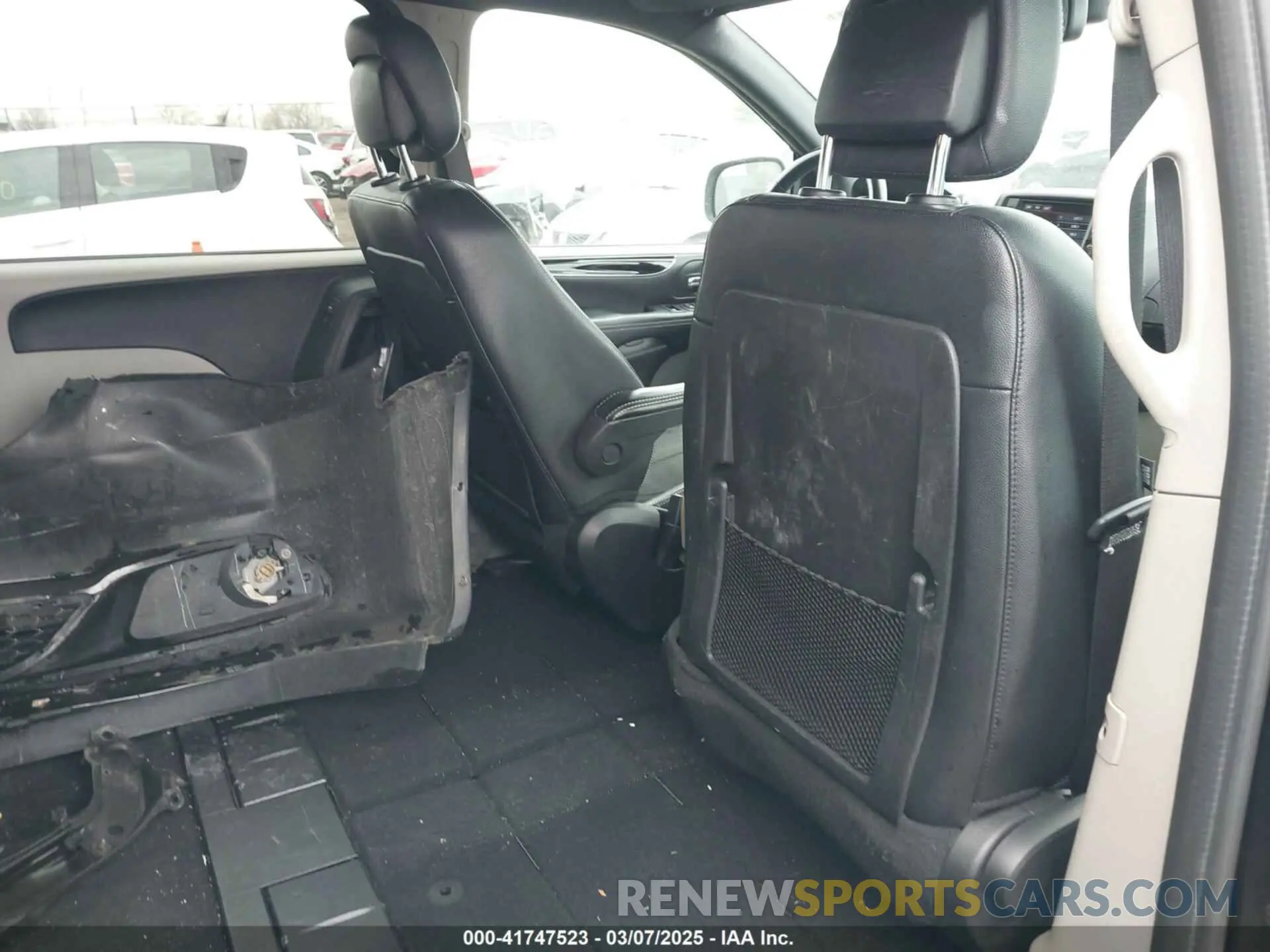 8 Фотография поврежденного автомобиля 2C4RDGCG7KR739422 DODGE GRAND CARAVAN 2019