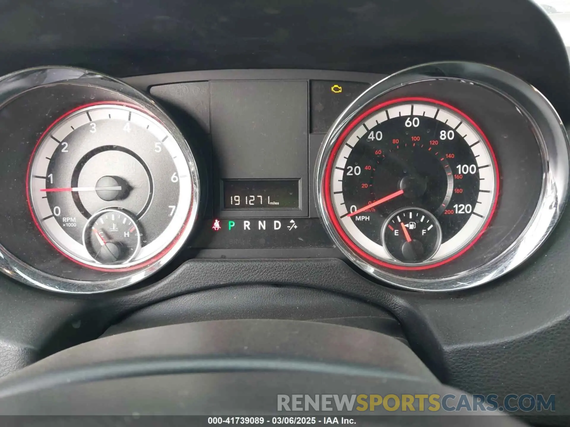 7 Photograph of a damaged car 2C4RDGCG7KR754048 DODGE GRAND CARAVAN 2019