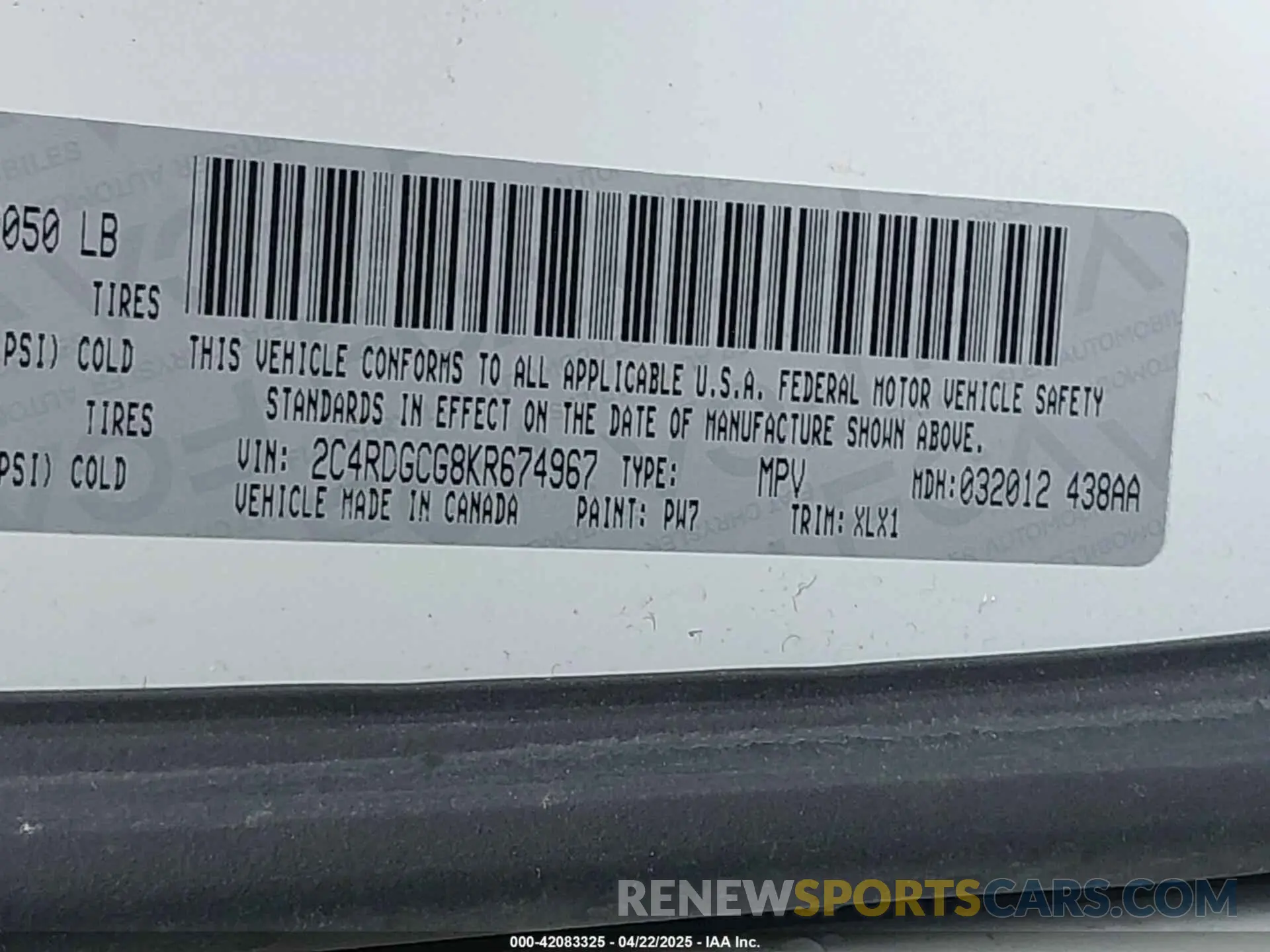 9 Photograph of a damaged car 2C4RDGCG8KR674967 DODGE GRAND CARAVAN 2019