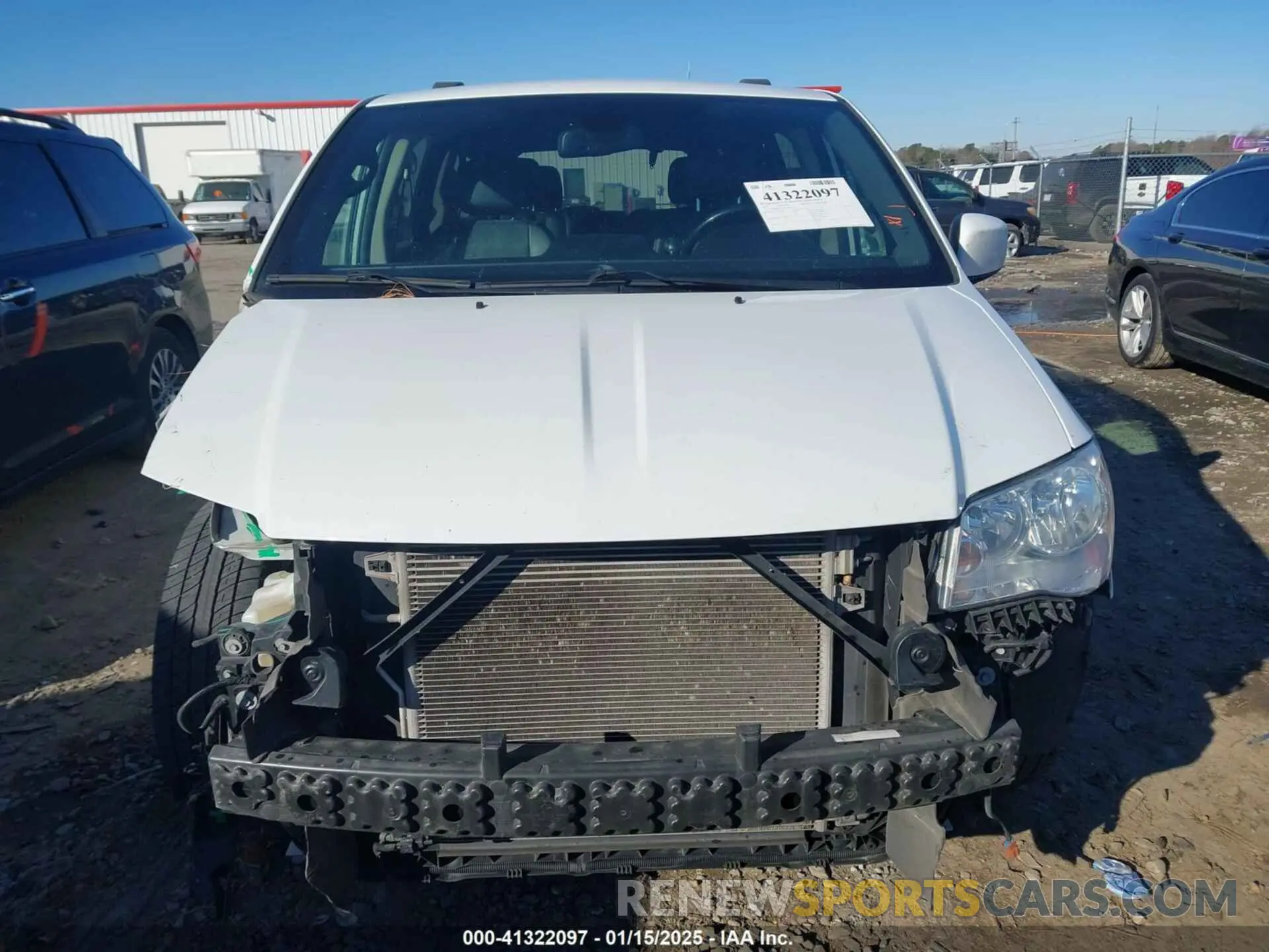 13 Photograph of a damaged car 2C4RDGCG8KR761462 DODGE GRAND CARAVAN 2019