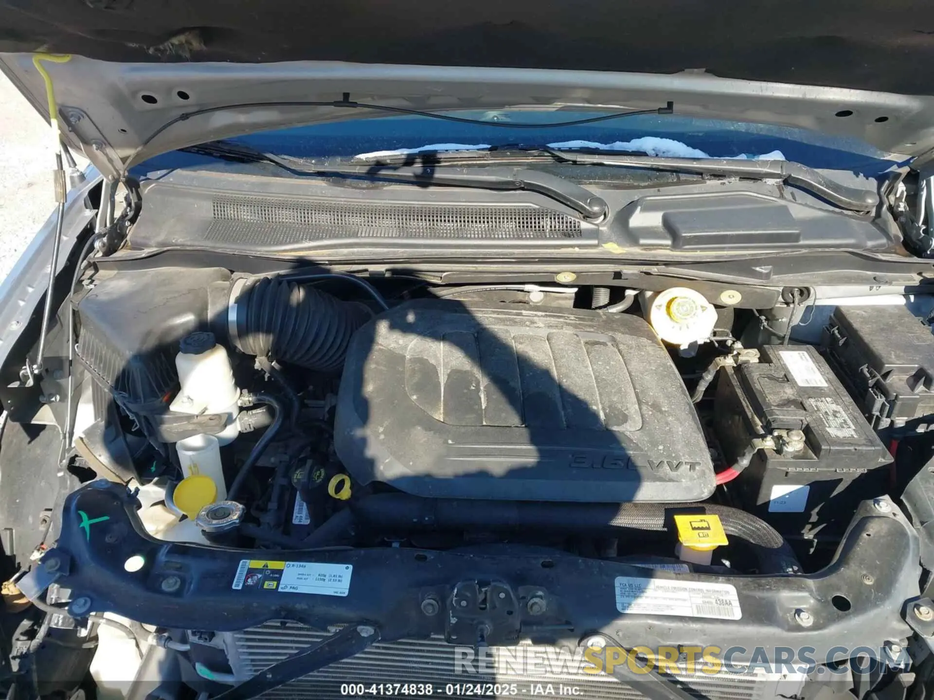 10 Photograph of a damaged car 2C4RDGCG8KR774213 DODGE GRAND CARAVAN 2019