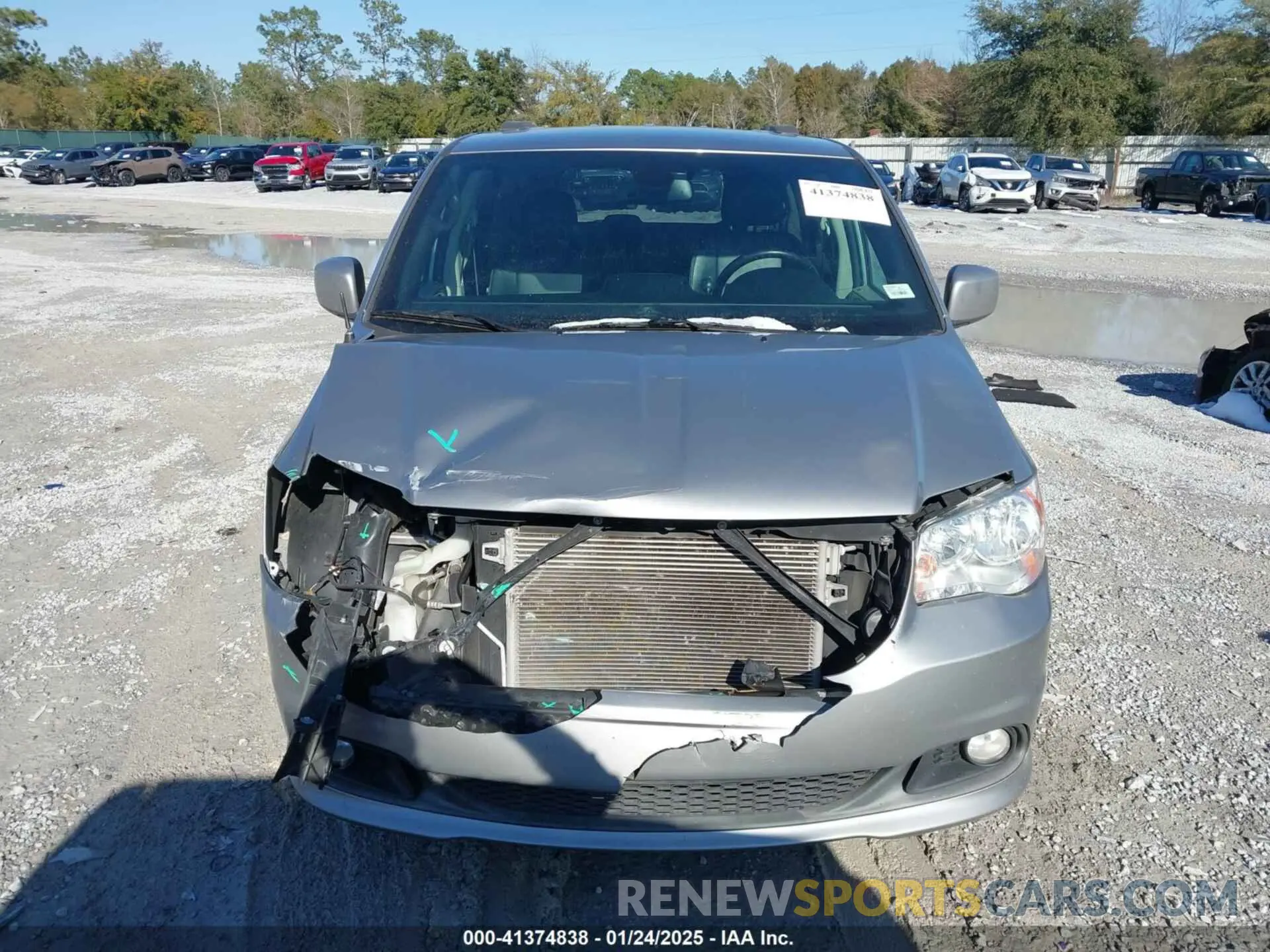 12 Photograph of a damaged car 2C4RDGCG8KR774213 DODGE GRAND CARAVAN 2019