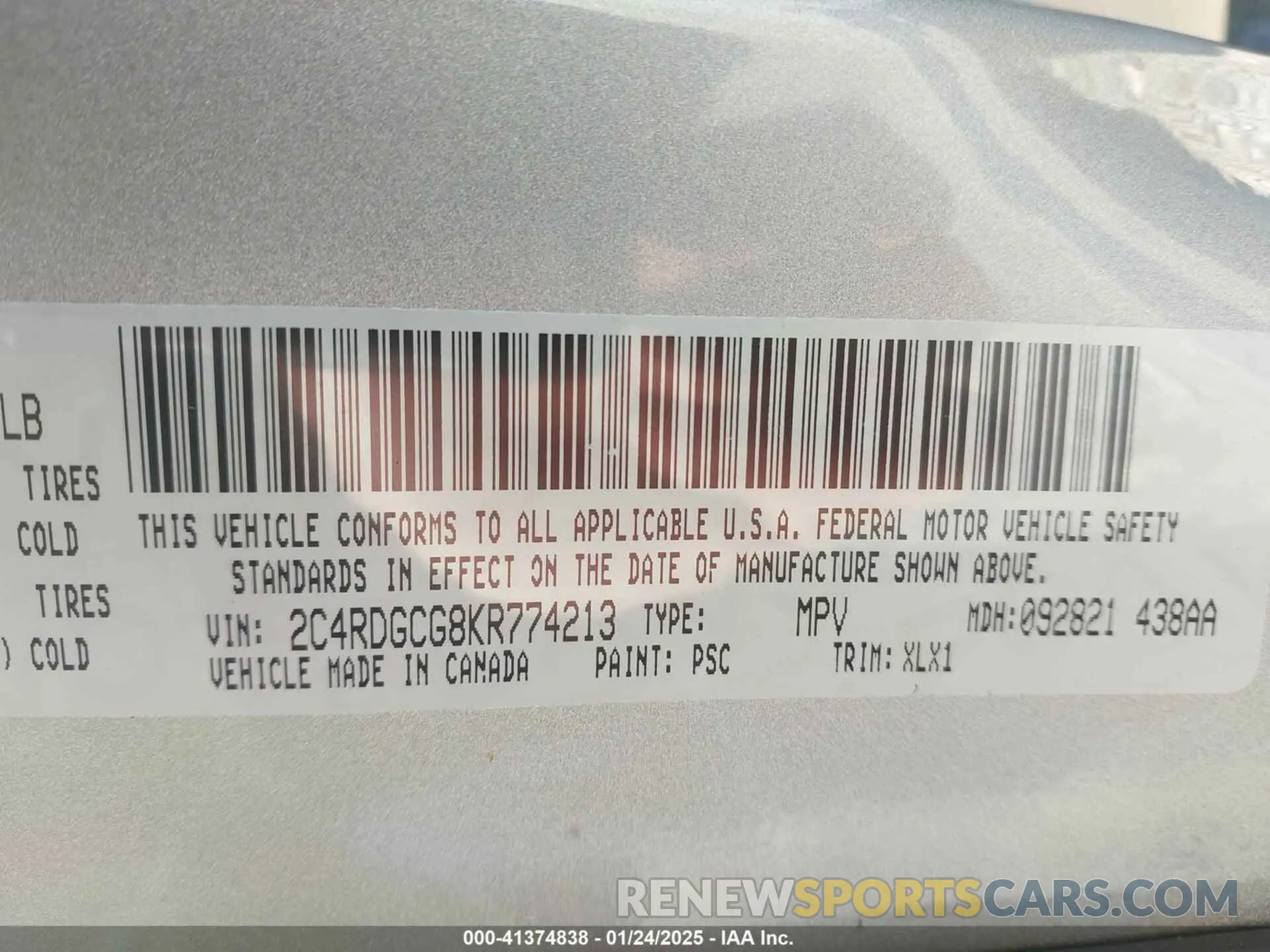 9 Photograph of a damaged car 2C4RDGCG8KR774213 DODGE GRAND CARAVAN 2019
