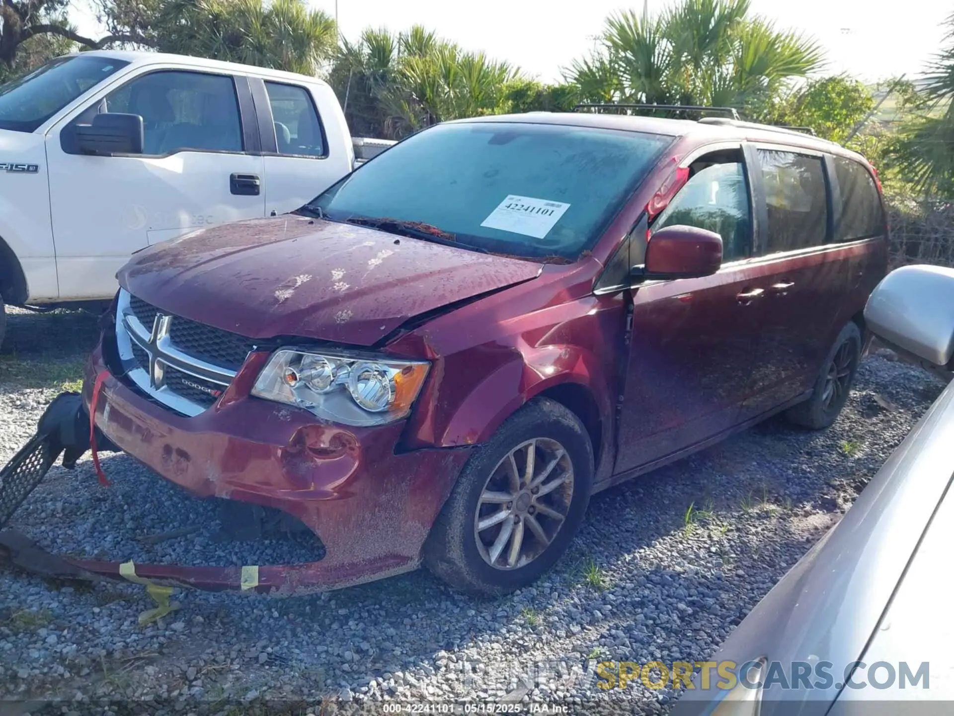 2 Фотография поврежденного автомобиля 2C4RDGCG9KR542185 DODGE GRAND CARAVAN 2019