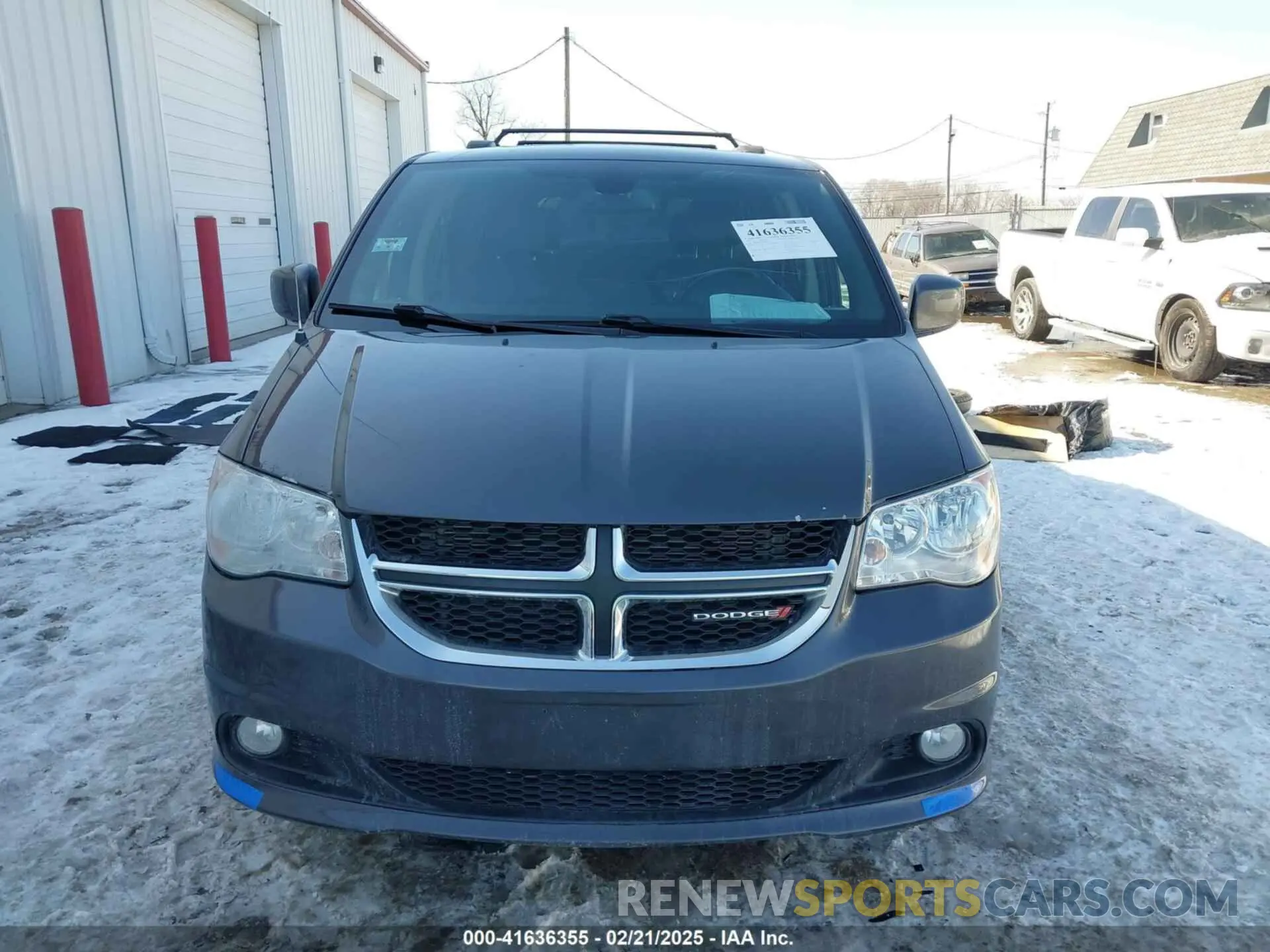 13 Photograph of a damaged car 2C4RDGCG9KR637121 DODGE GRAND CARAVAN 2019