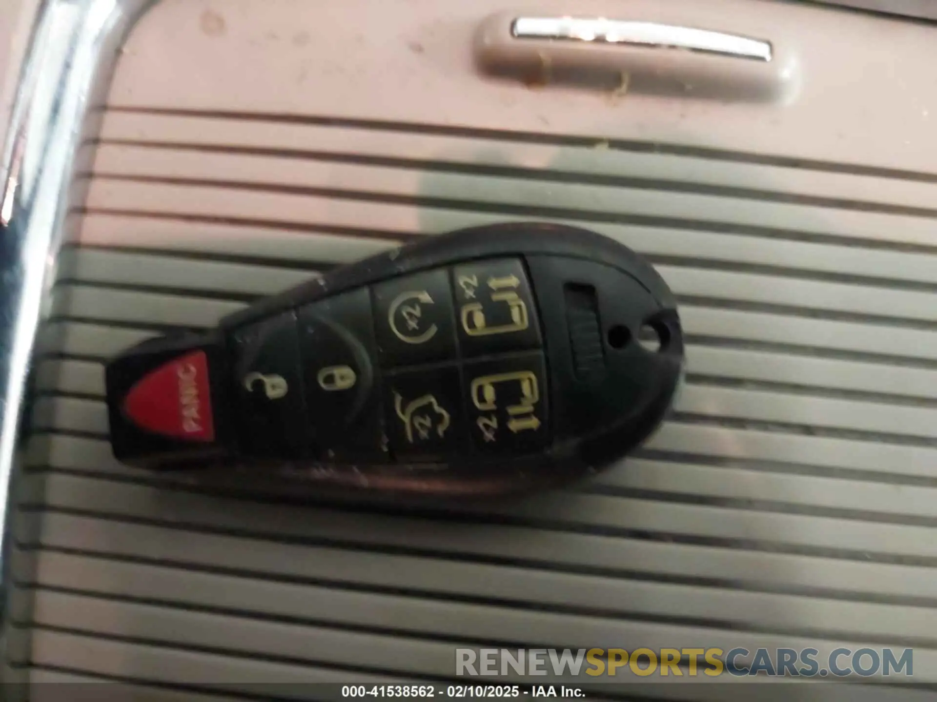 11 Photograph of a damaged car 2C4RDGCG9KR662455 DODGE GRAND CARAVAN 2019