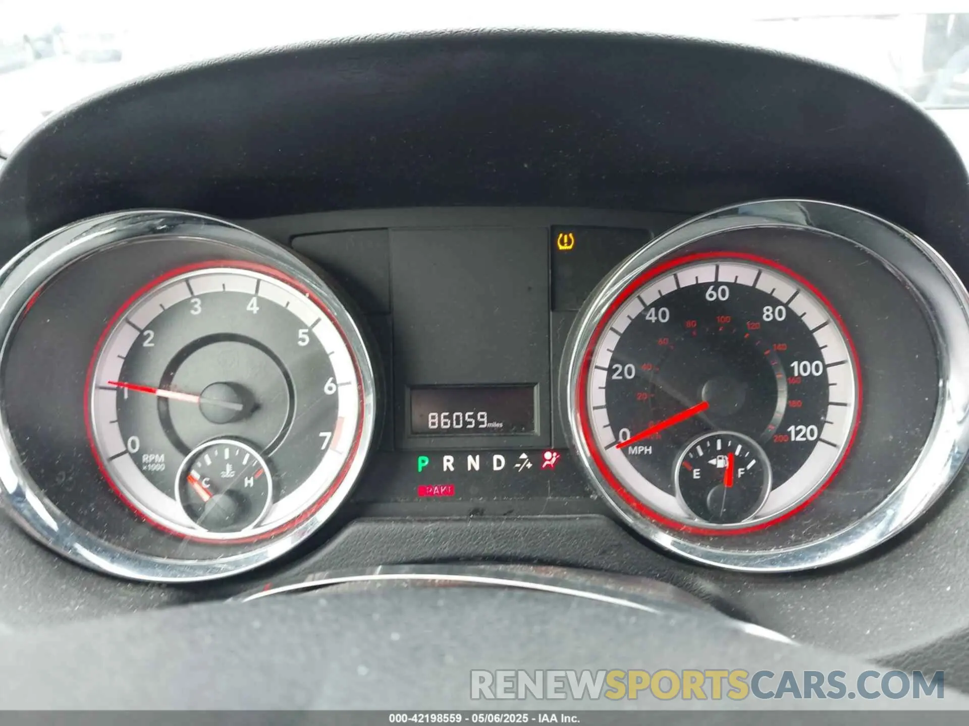 7 Photograph of a damaged car 2C4RDGCG9KR717499 DODGE GRAND CARAVAN 2019