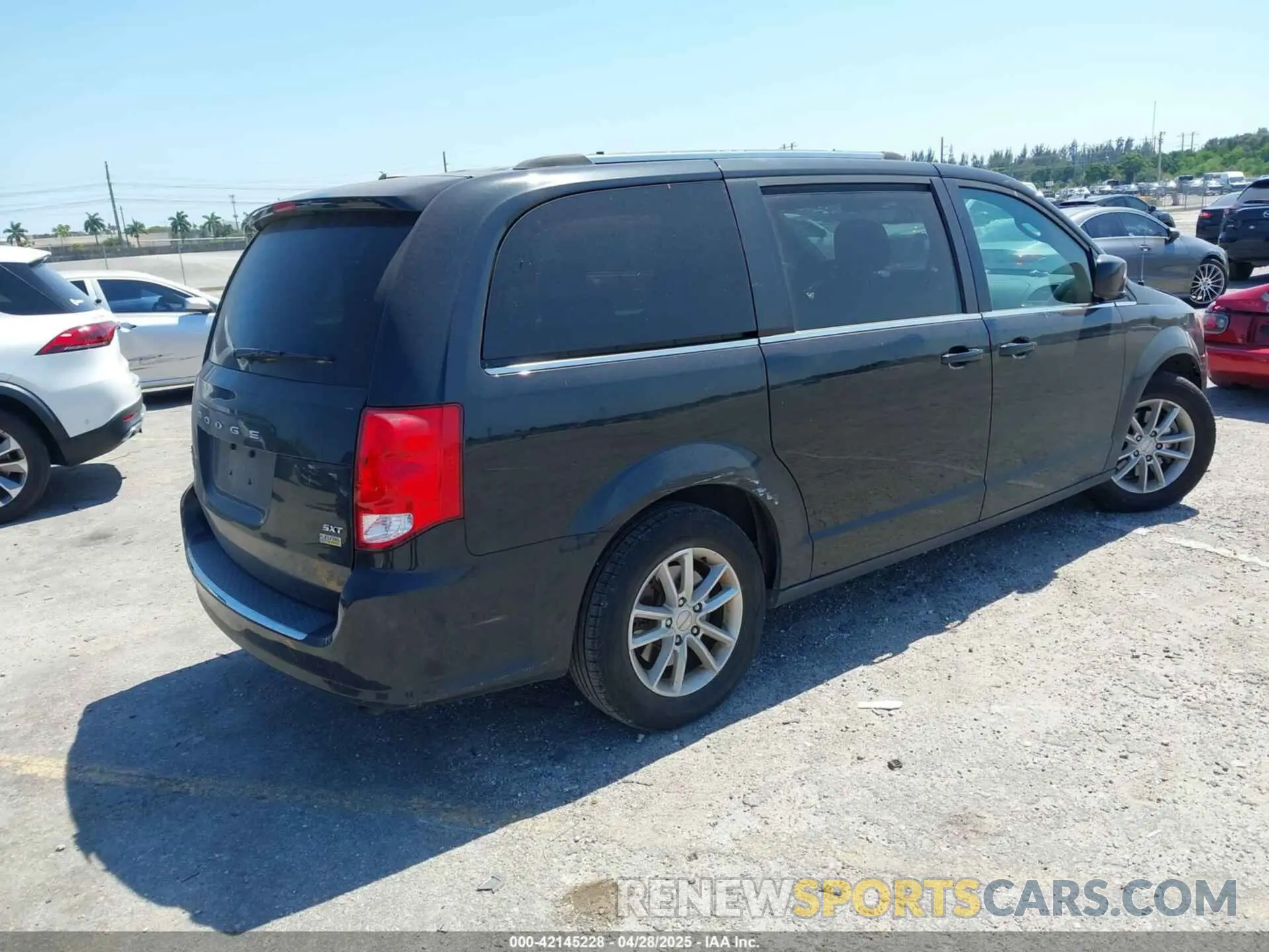 4 Фотография поврежденного автомобиля 2C4RDGCGXKR743304 DODGE GRAND CARAVAN 2019