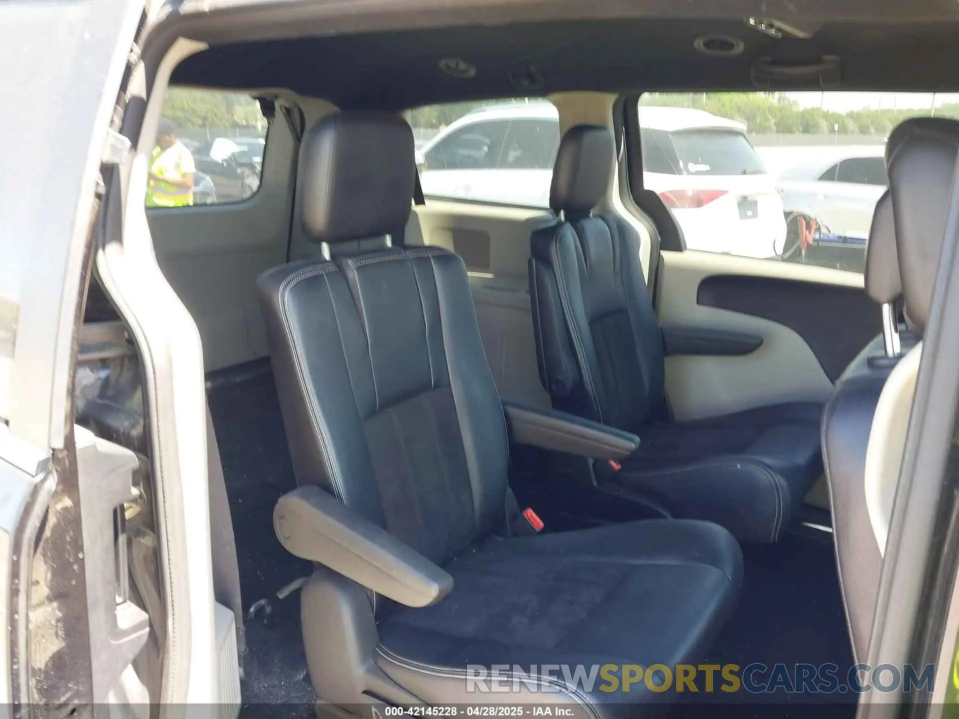 8 Фотография поврежденного автомобиля 2C4RDGCGXKR743304 DODGE GRAND CARAVAN 2019