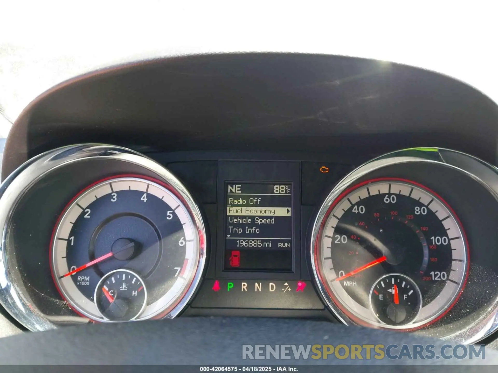 7 Photograph of a damaged car 2C4RDGEG1KR739705 DODGE GRAND CARAVAN 2019