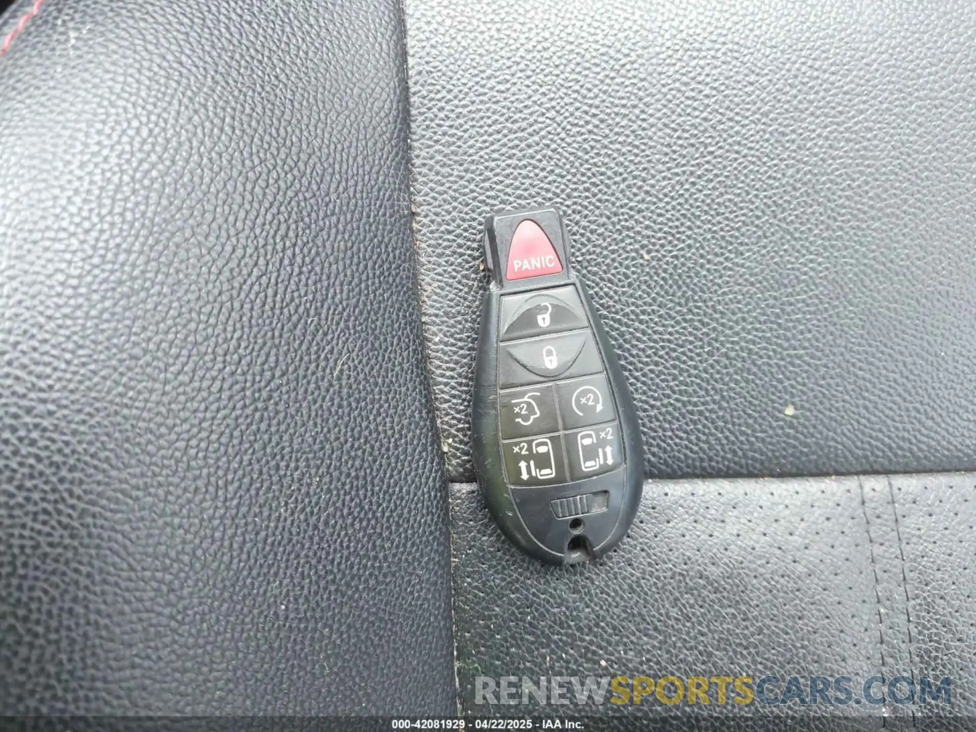 11 Photograph of a damaged car 2C4RDGEG1KR760764 DODGE GRAND CARAVAN 2019
