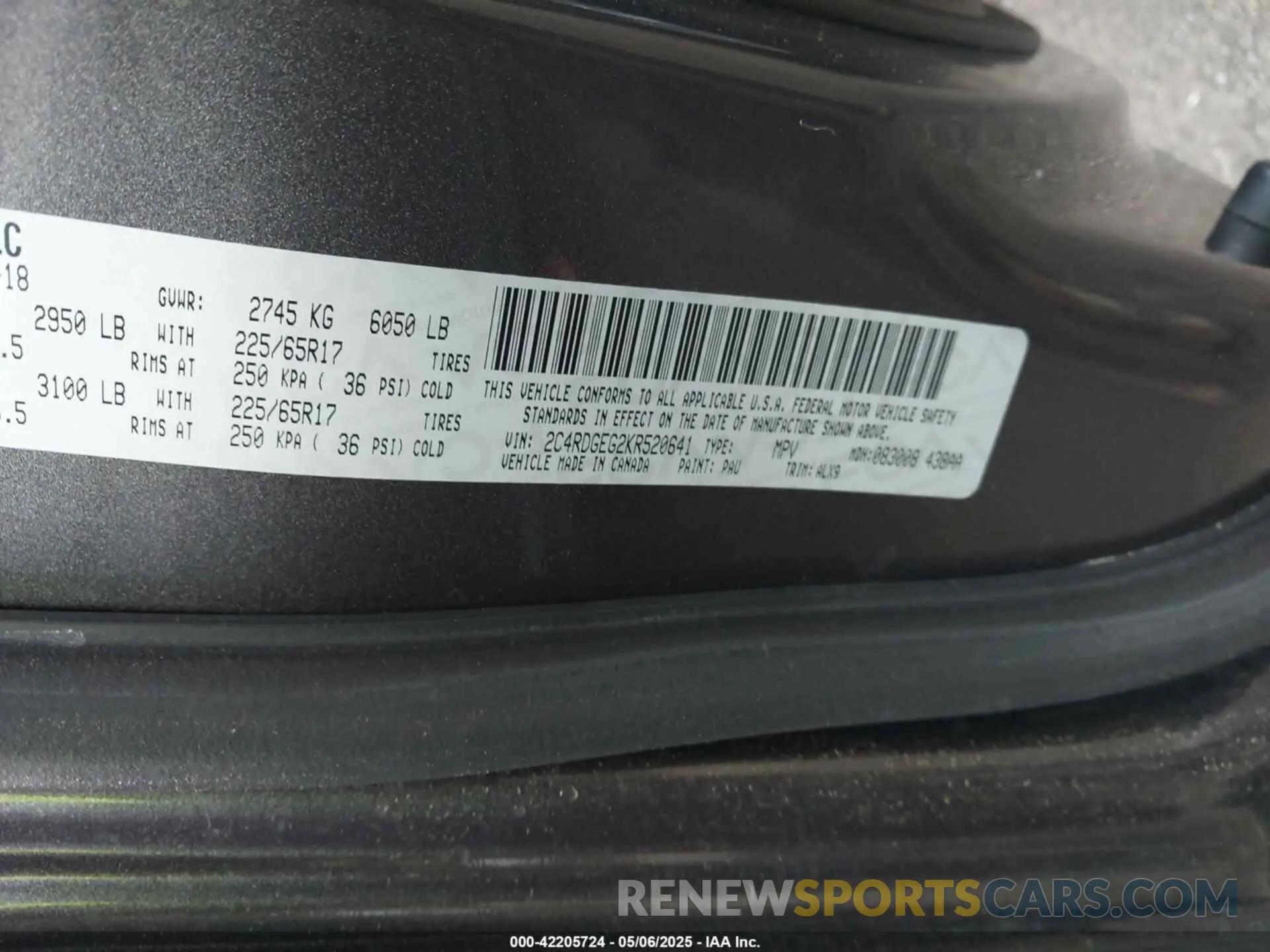 9 Photograph of a damaged car 2C4RDGEG2KR520641 DODGE GRAND CARAVAN 2019