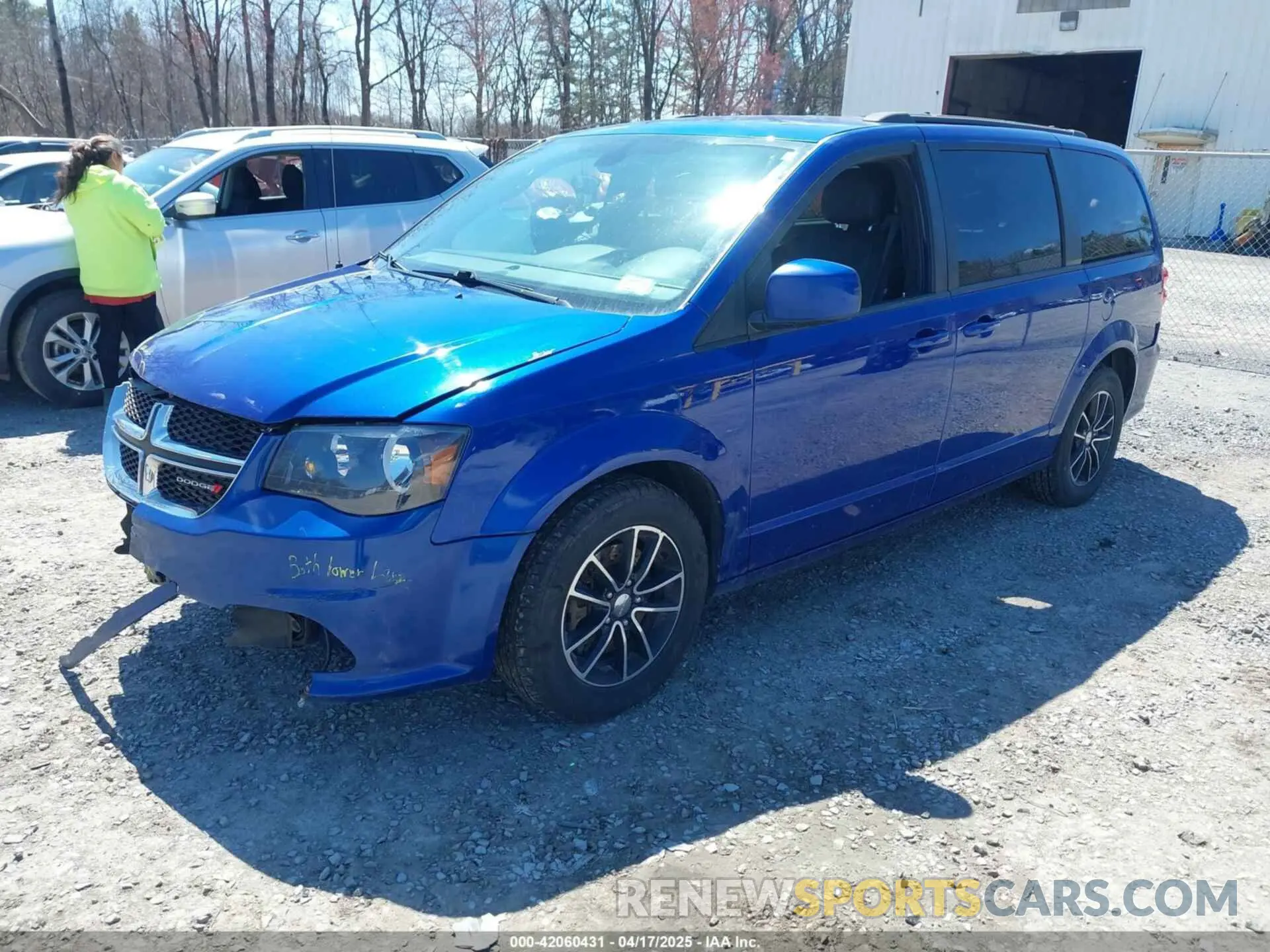 2 Фотография поврежденного автомобиля 2C4RDGEG2KR563179 DODGE GRAND CARAVAN 2019