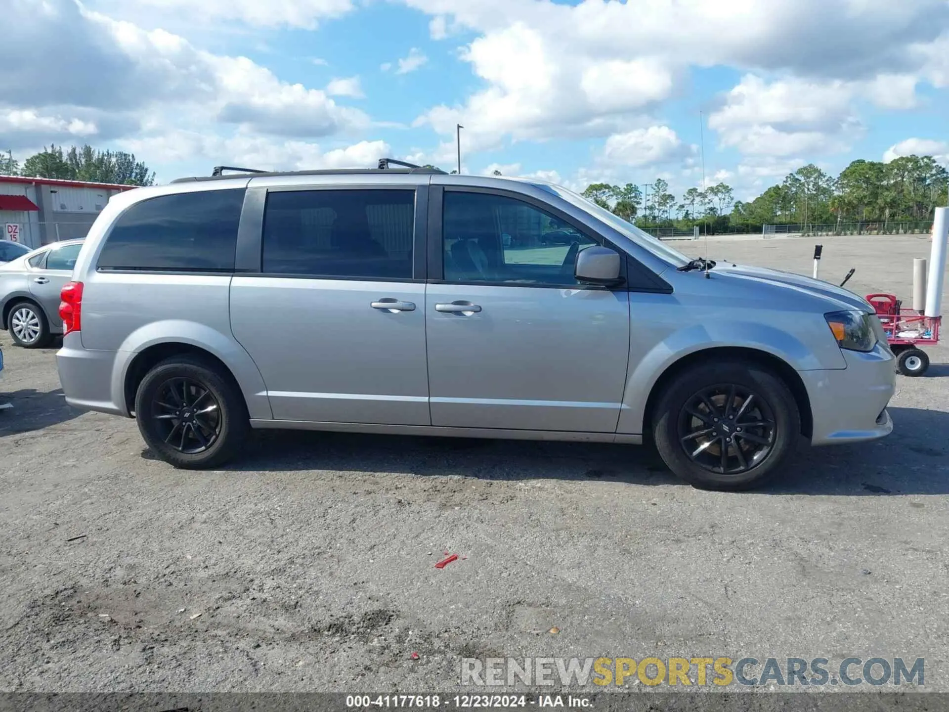 13 Фотография поврежденного автомобиля 2C4RDGEG2KR736330 DODGE GRAND CARAVAN 2019