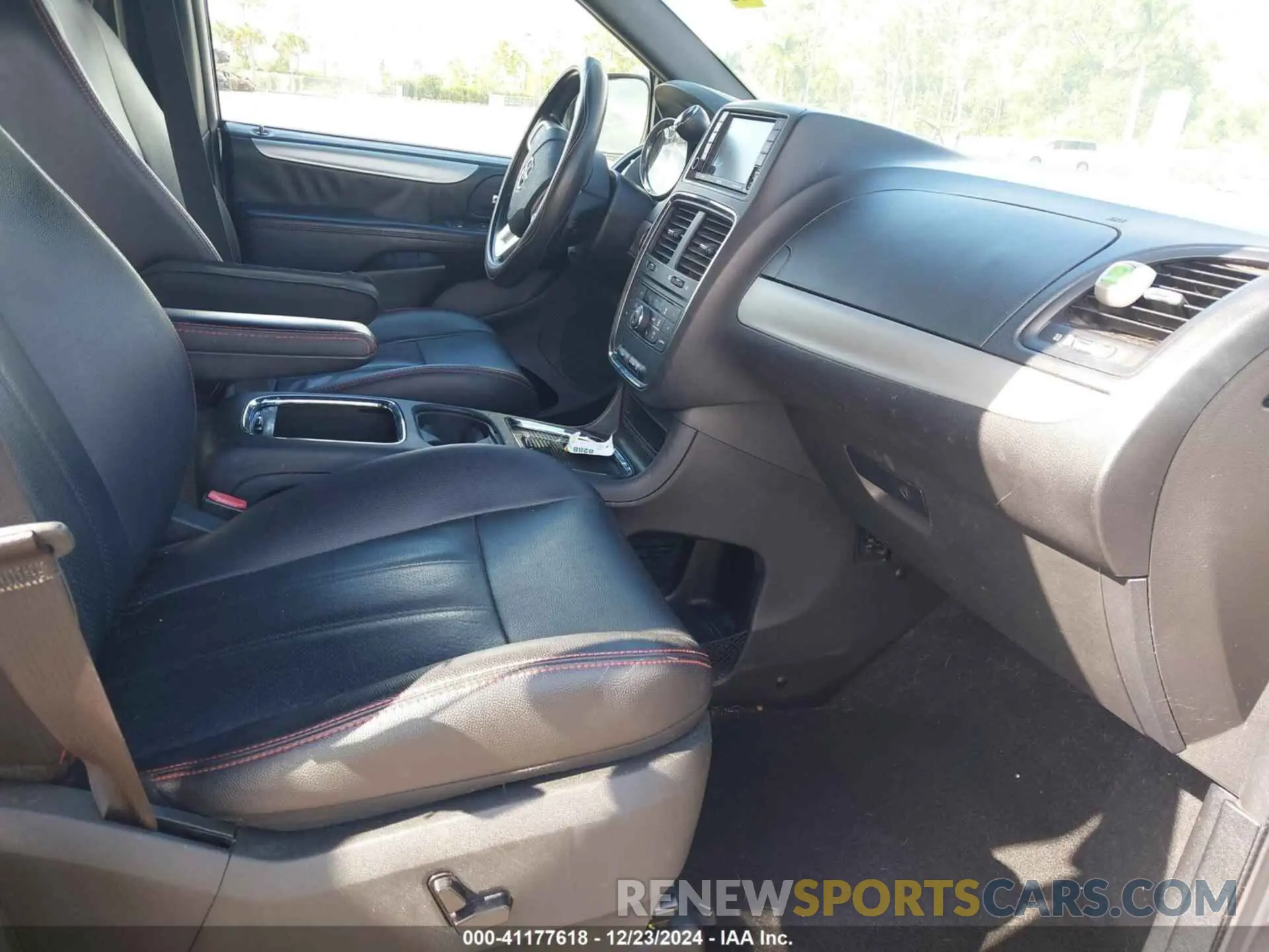 5 Фотография поврежденного автомобиля 2C4RDGEG2KR736330 DODGE GRAND CARAVAN 2019