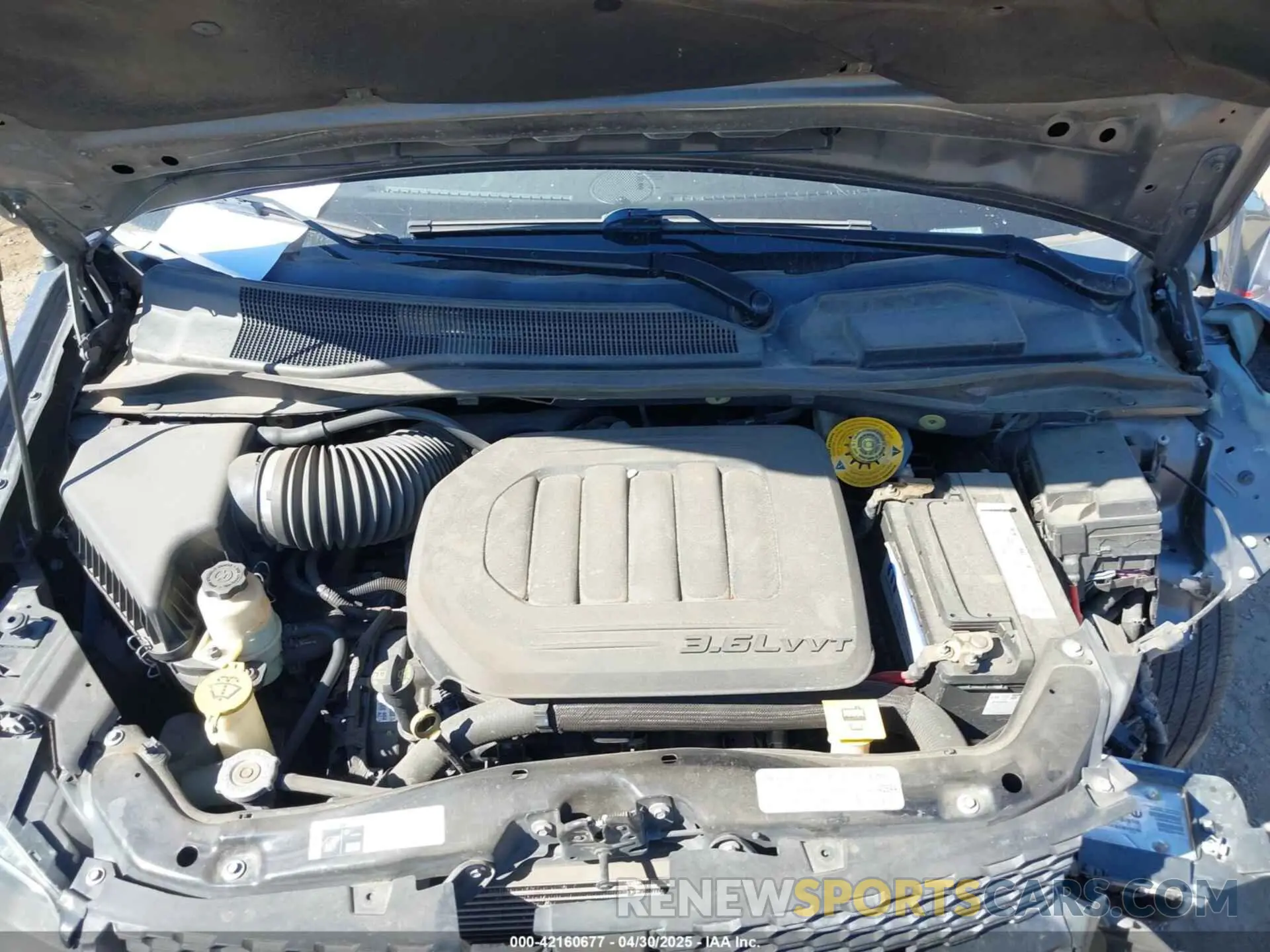 10 Photograph of a damaged car 2C4RDGEG3KR533947 DODGE GRAND CARAVAN 2019