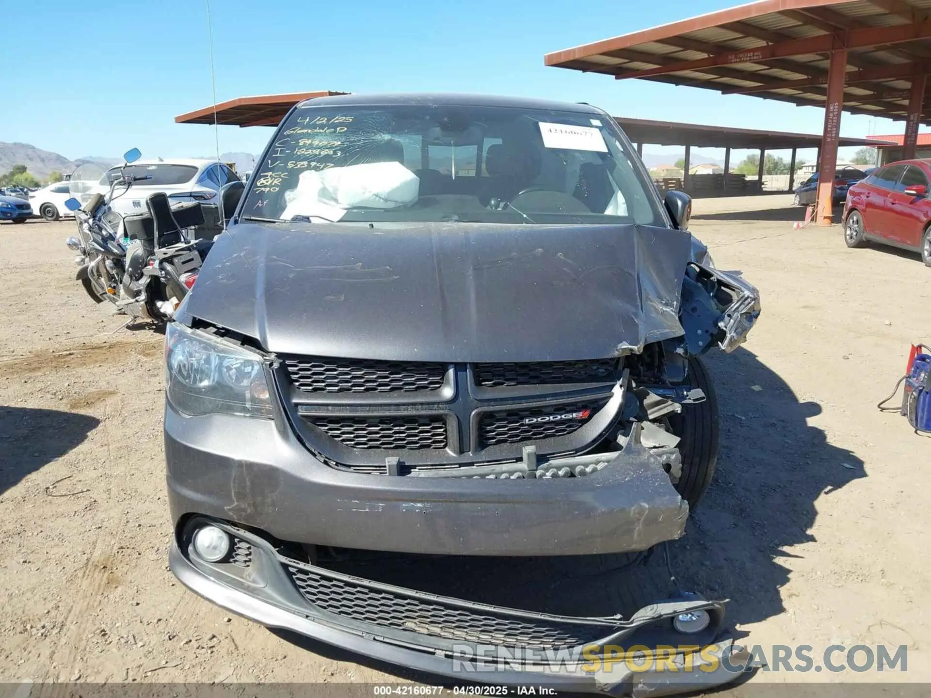 11 Photograph of a damaged car 2C4RDGEG3KR533947 DODGE GRAND CARAVAN 2019