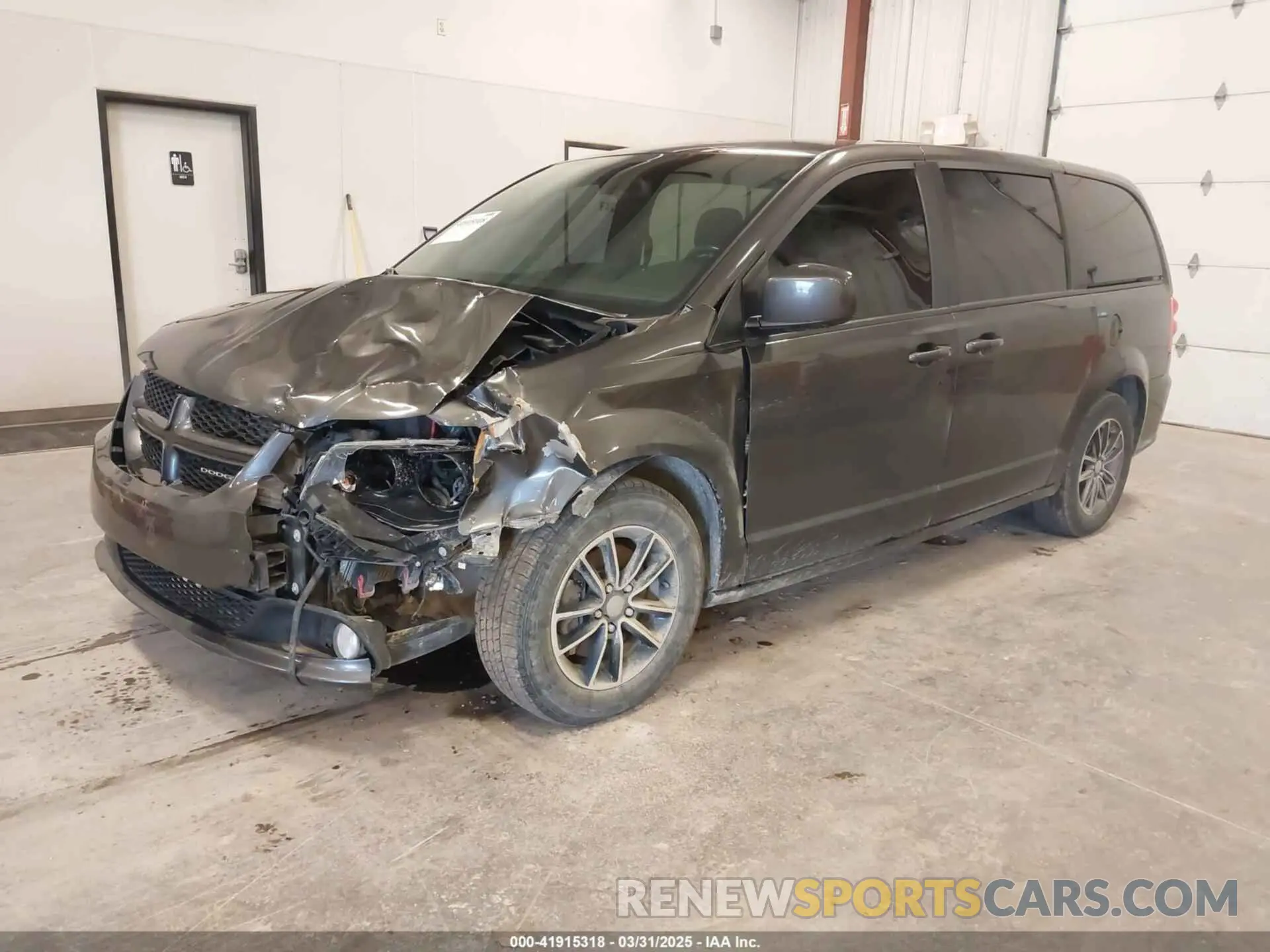 2 Фотография поврежденного автомобиля 2C4RDGEG3KR646068 DODGE GRAND CARAVAN 2019
