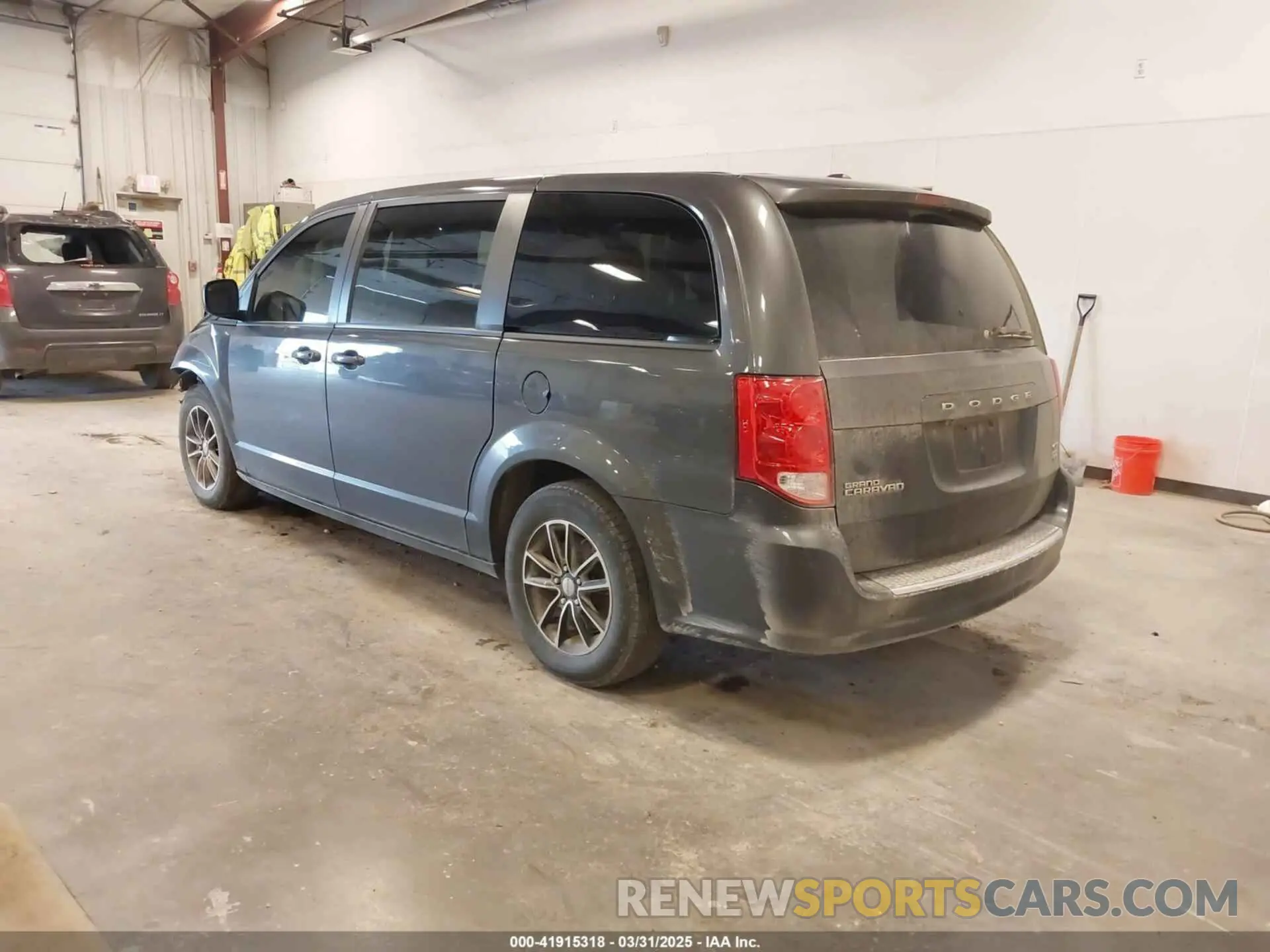 3 Фотография поврежденного автомобиля 2C4RDGEG3KR646068 DODGE GRAND CARAVAN 2019