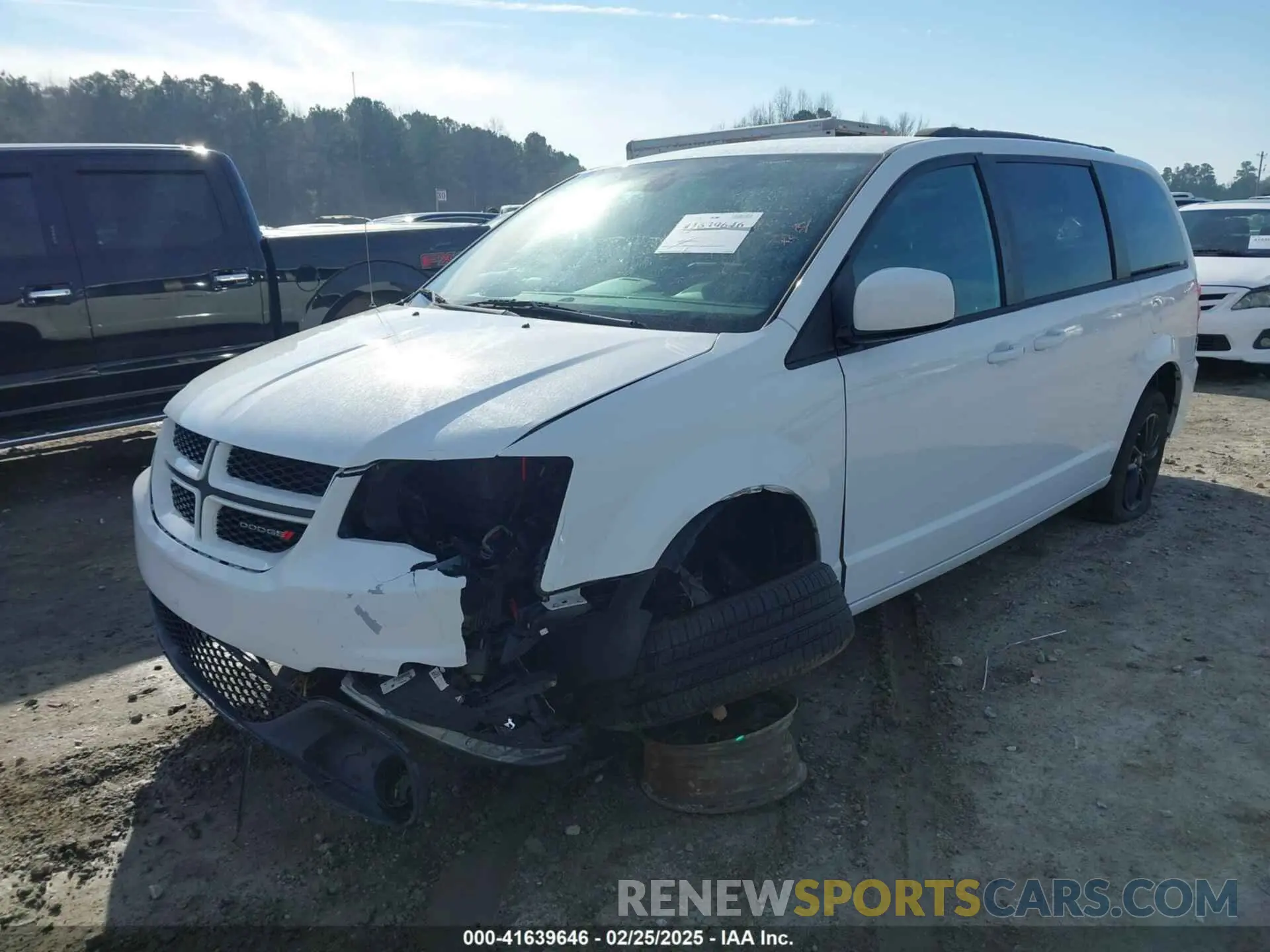2 Photograph of a damaged car 2C4RDGEG3KR784242 DODGE GRAND CARAVAN 2019