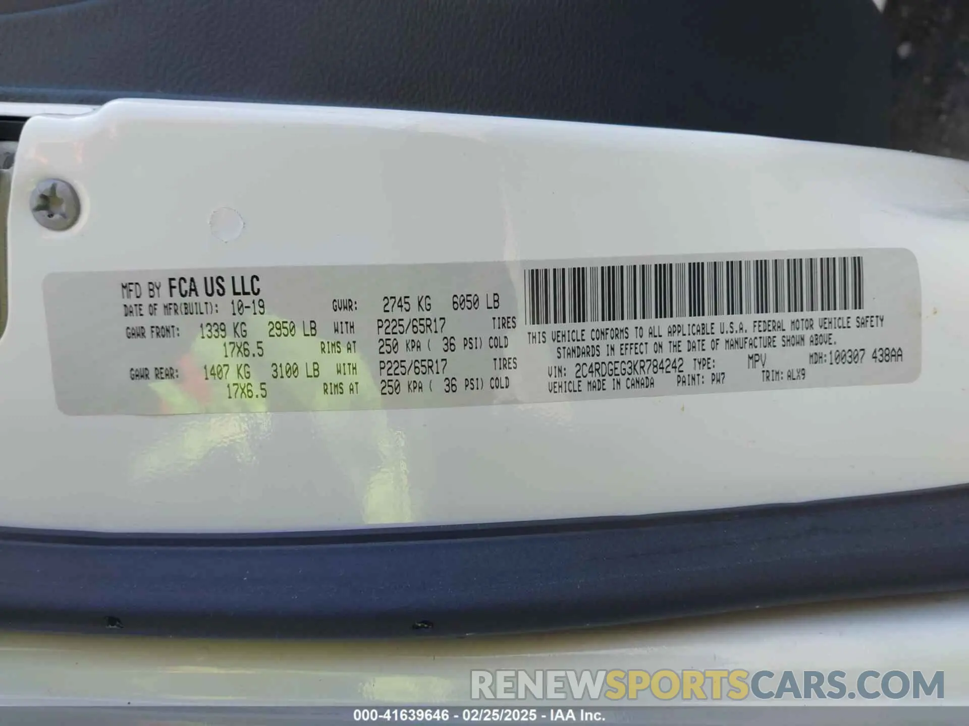 9 Photograph of a damaged car 2C4RDGEG3KR784242 DODGE GRAND CARAVAN 2019