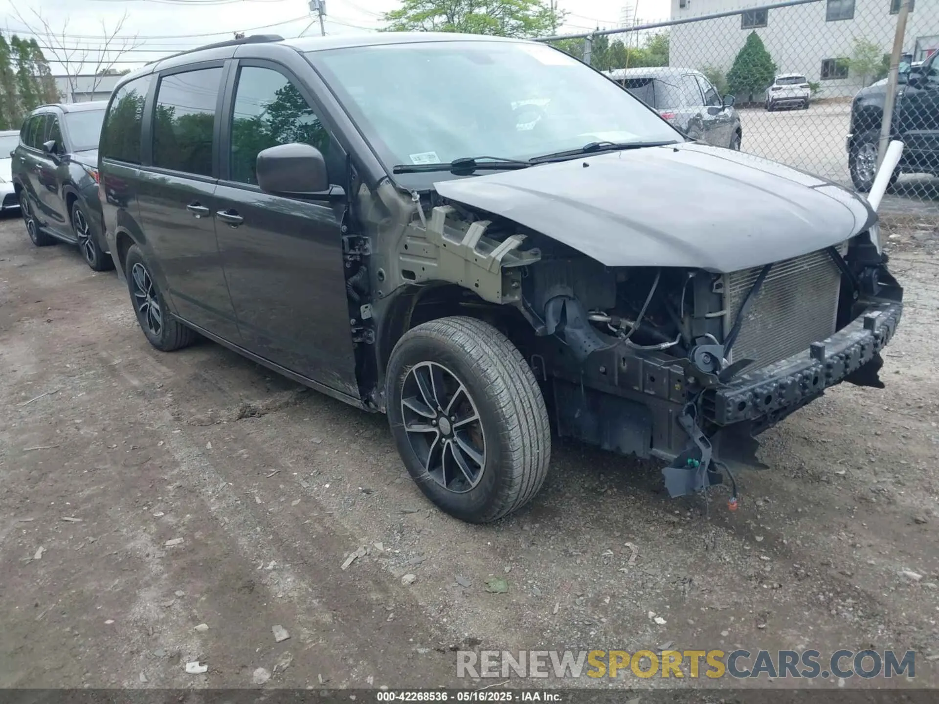 1 Photograph of a damaged car 2C4RDGEG7KR510347 DODGE GRAND CARAVAN 2019