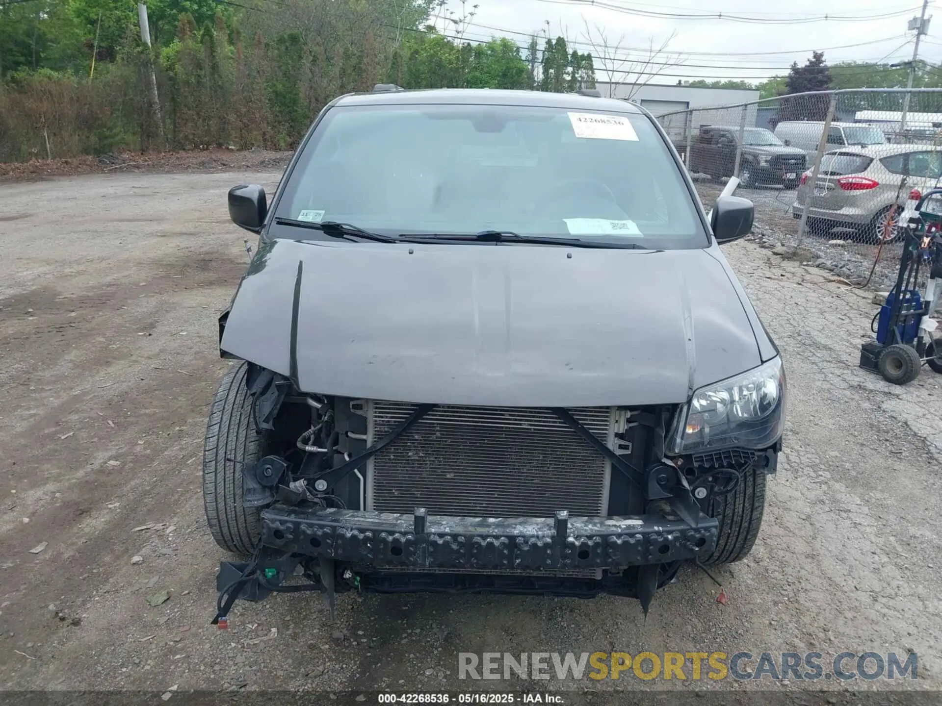 12 Photograph of a damaged car 2C4RDGEG7KR510347 DODGE GRAND CARAVAN 2019