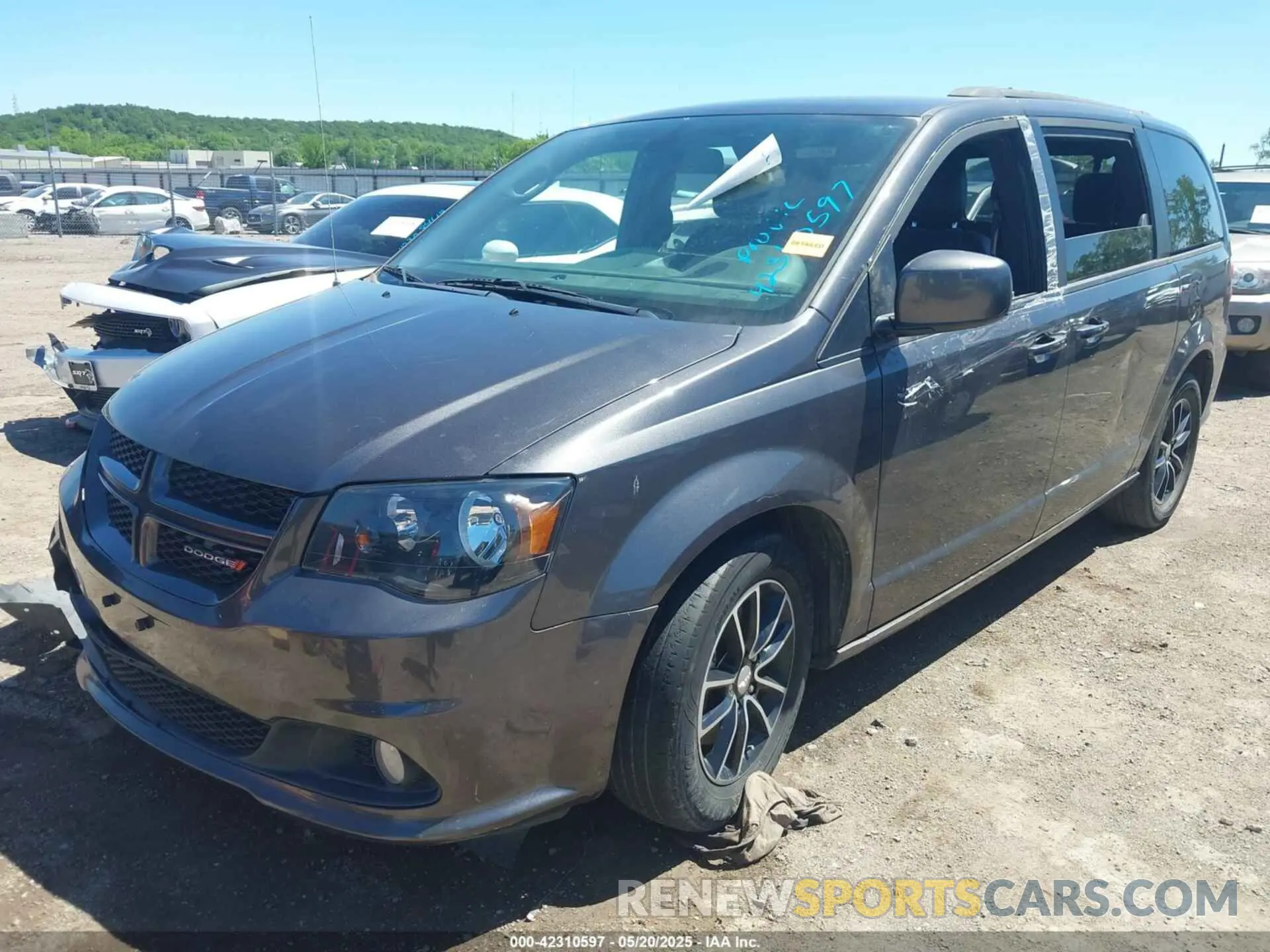 2 Фотография поврежденного автомобиля 2C4RDGEG7KR561945 DODGE GRAND CARAVAN 2019